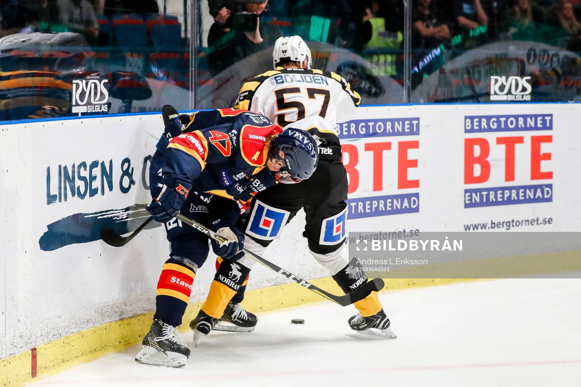 Djurgårdens Linus Johansson  och Skellefteås Emil Djuse