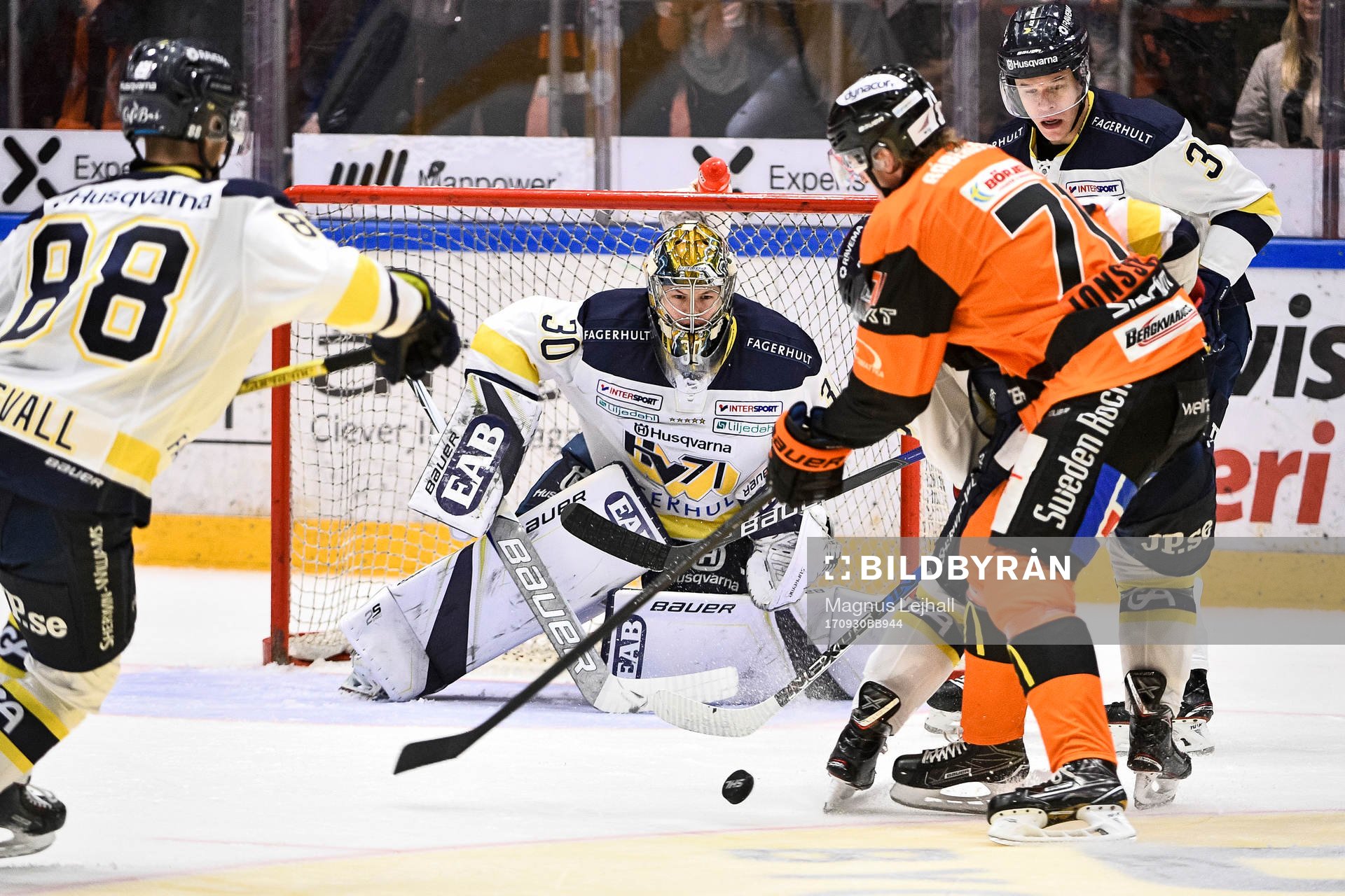 s målvakt Linus Söderström