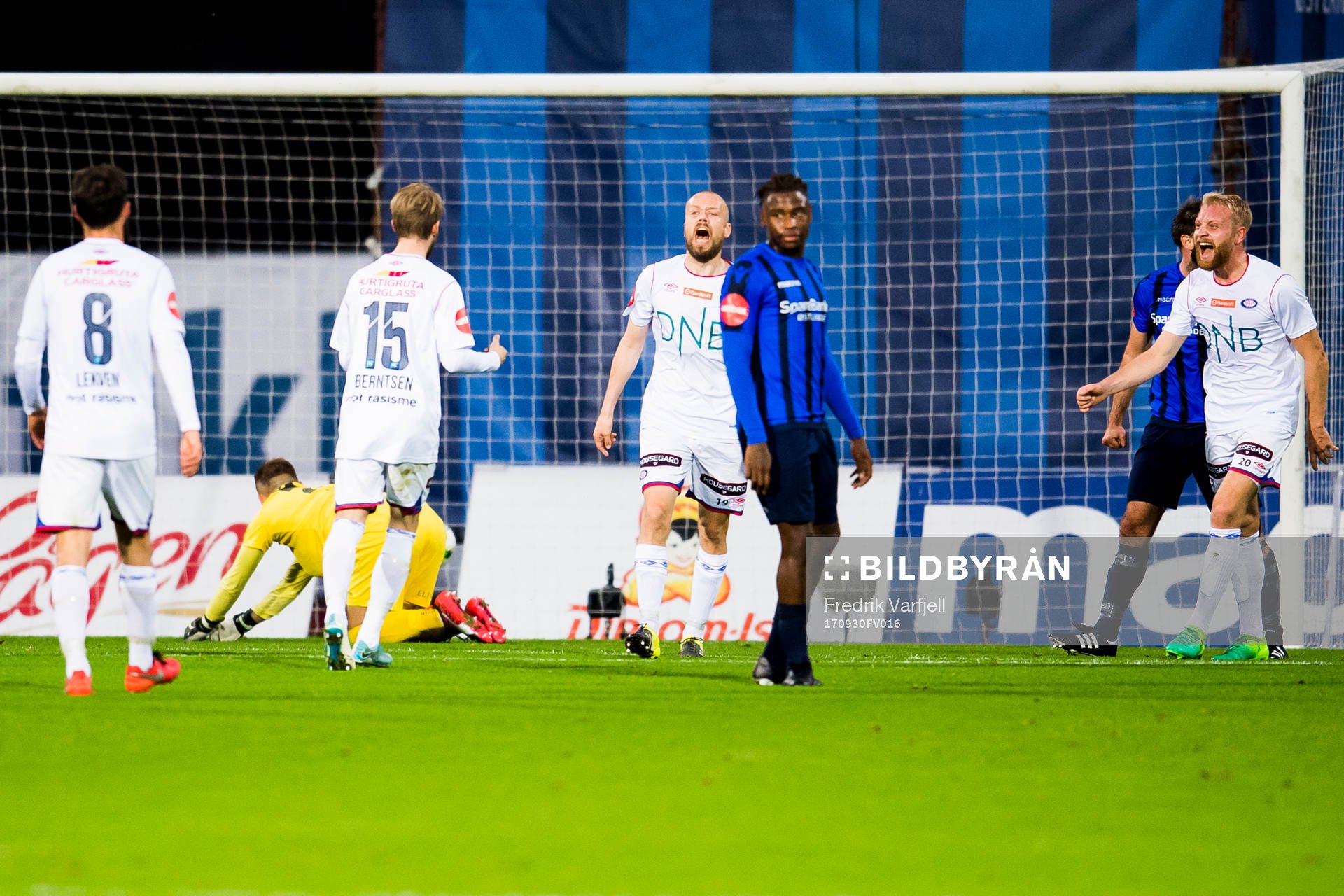 Christian Grindheim of Vålerenga celebrates