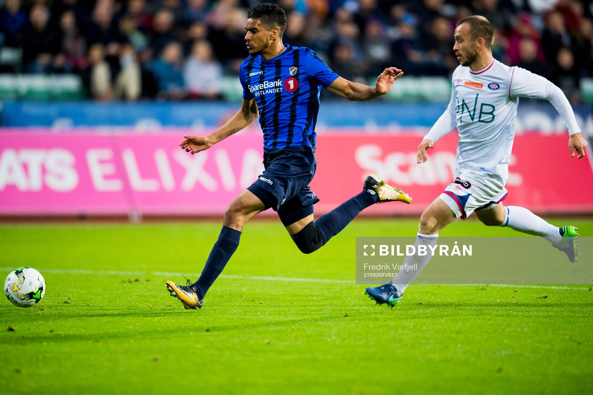 Ohikhuaeme Anthony Omoijuanfo of of Stabæk and Enar Jaager