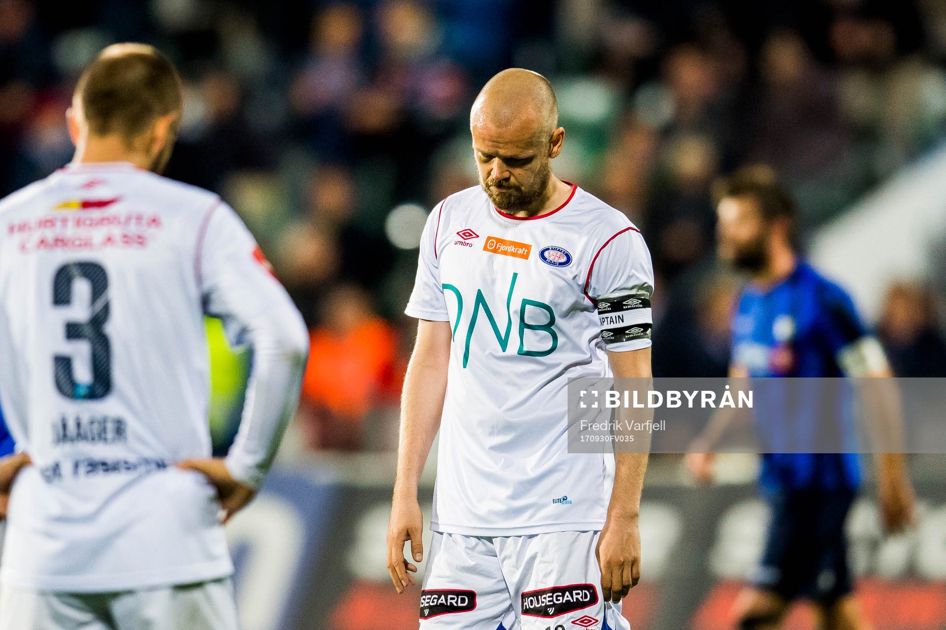 Christian Grindheim of Vålerenga looks dejected