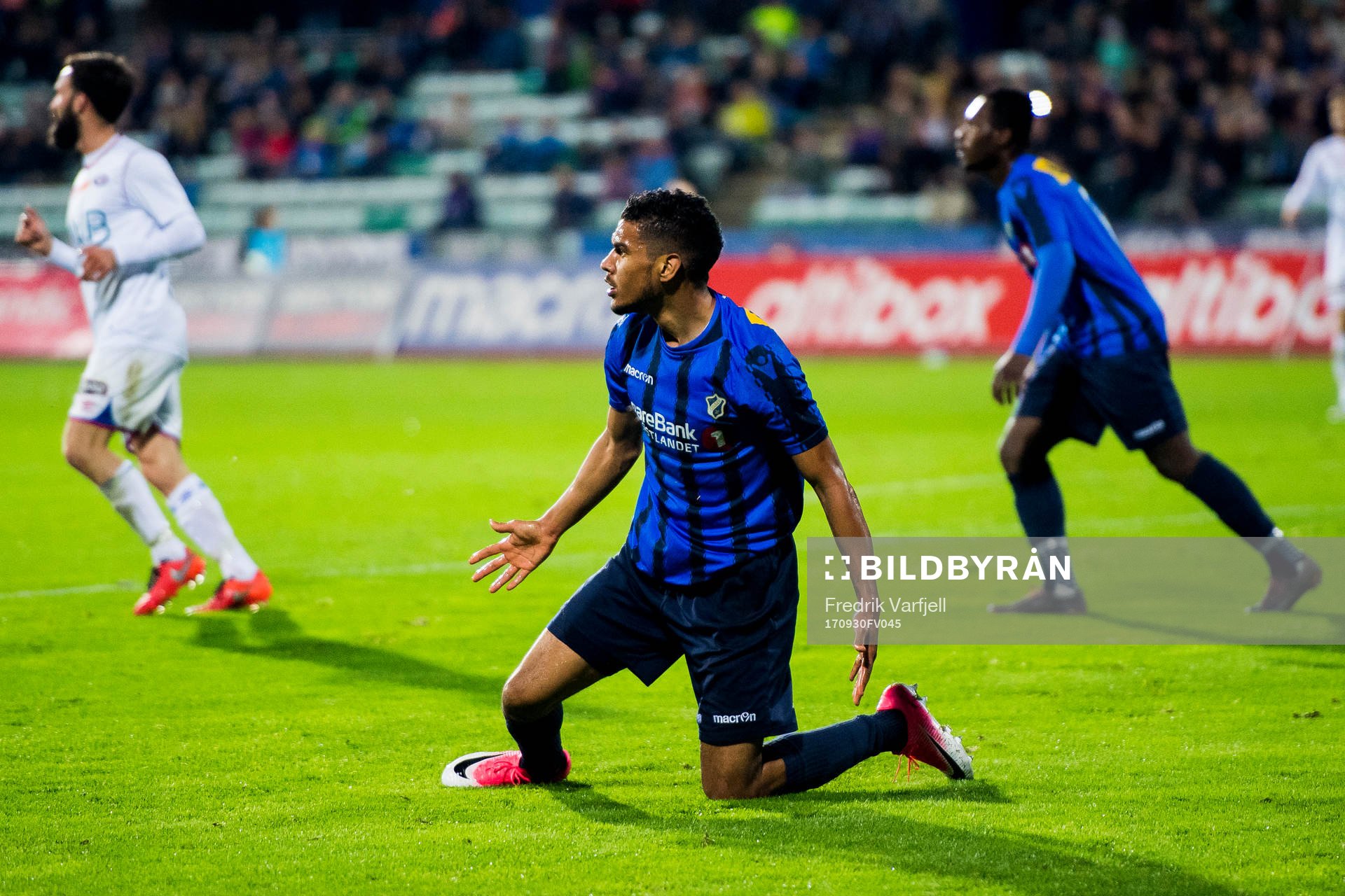 Ohikhuaeme Anthony Omoijuanfo of Stabæk reacts