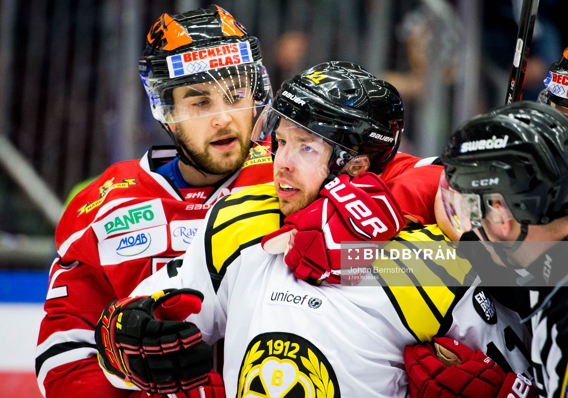 Örebros Jonathan Andersson och Brynäs Kevin Clark