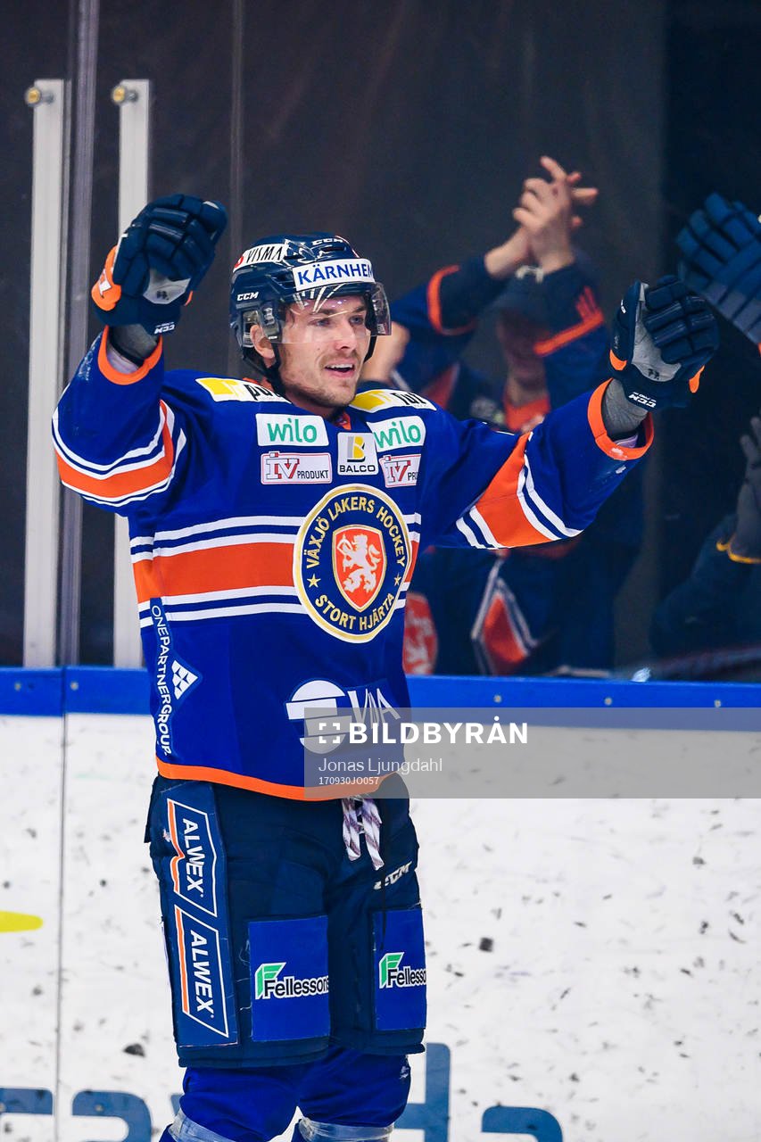 Växjös Pontus Netterberg jublar