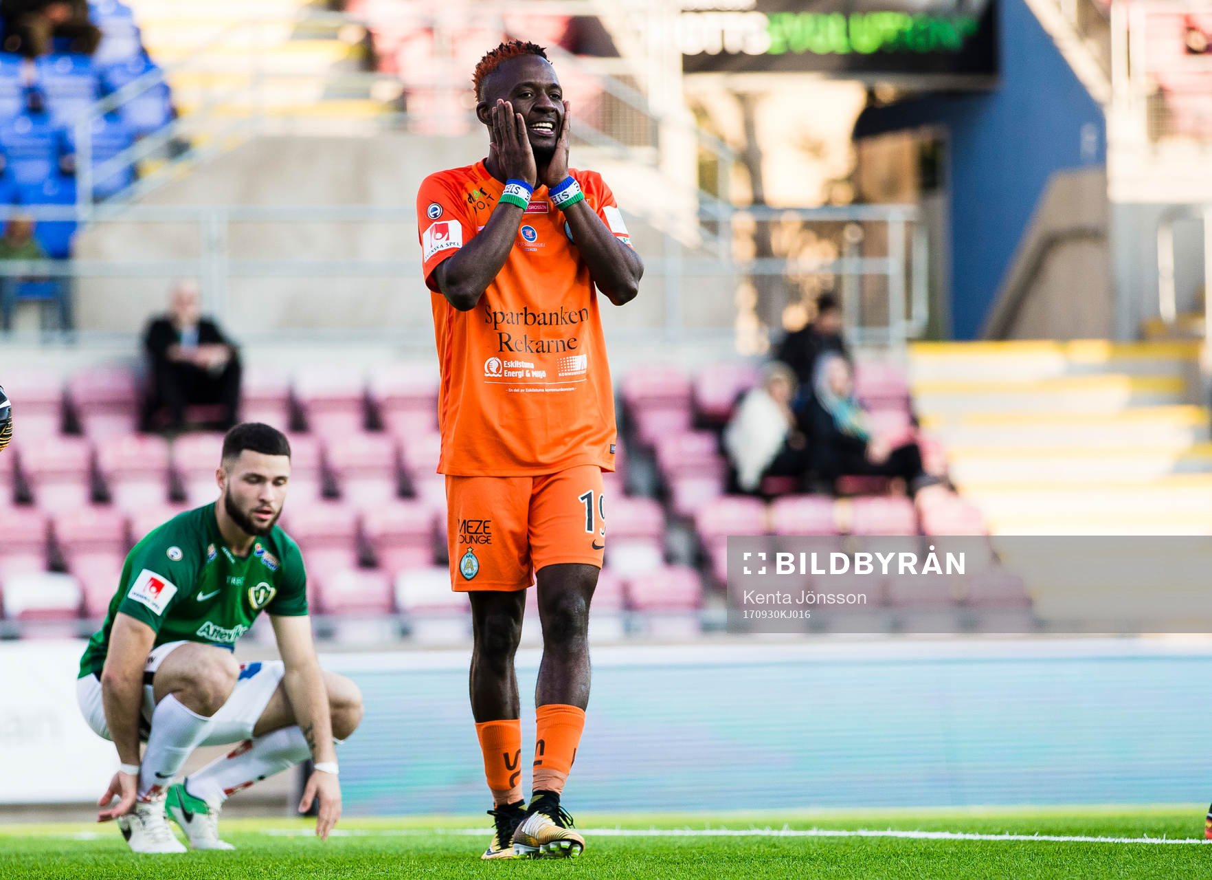 AFC Eskilstunas Mohamed Buya Turay deppar