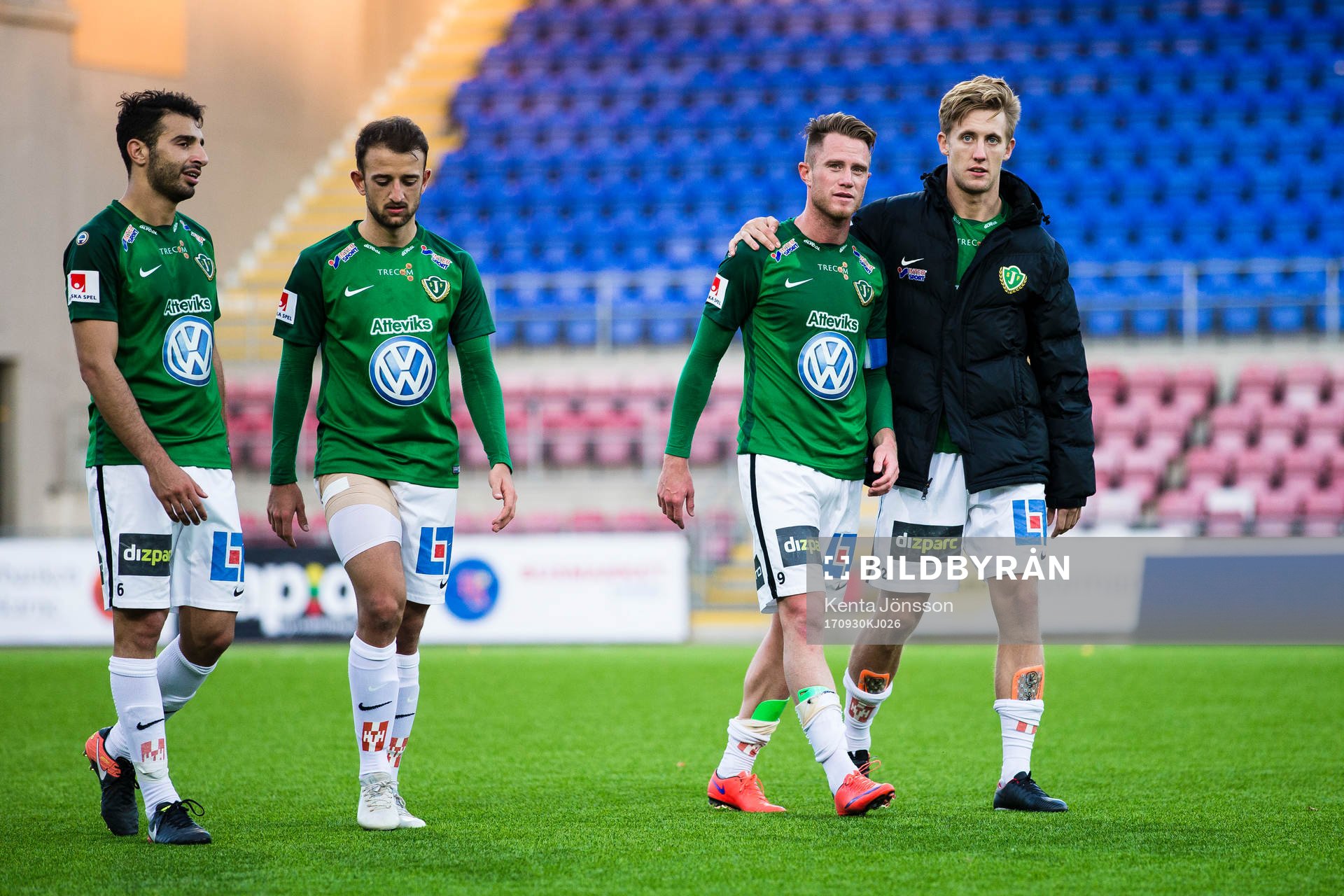 Jönköpings André Calisir , Robert Gojani och Tommy