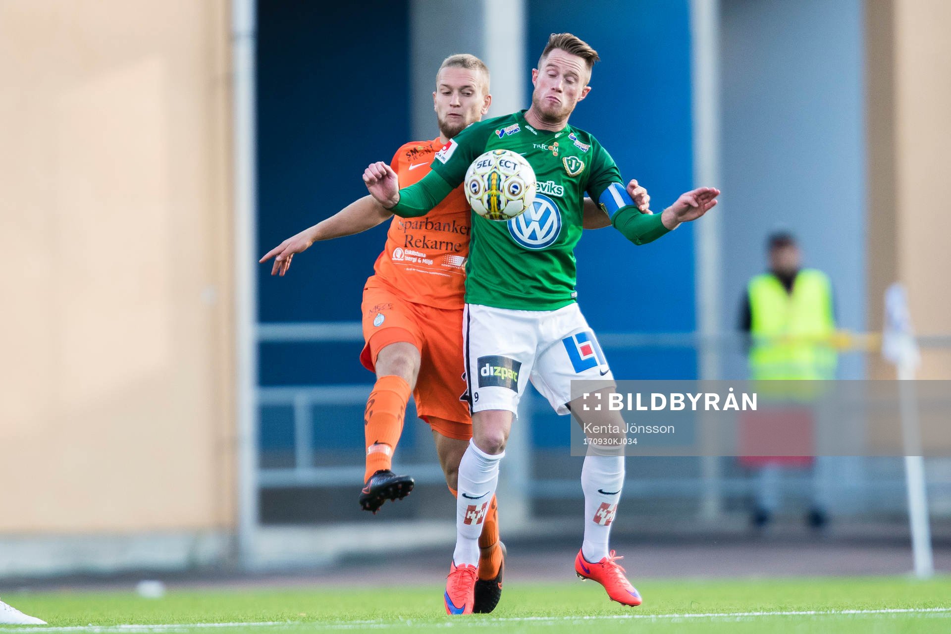 Jönköpings Tommy Thelin och AFC Eskilstunas Alexander