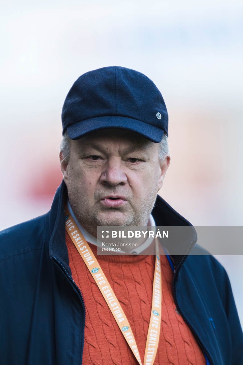 AFC Eskilstunas ordförande Alex Ryssholm innan