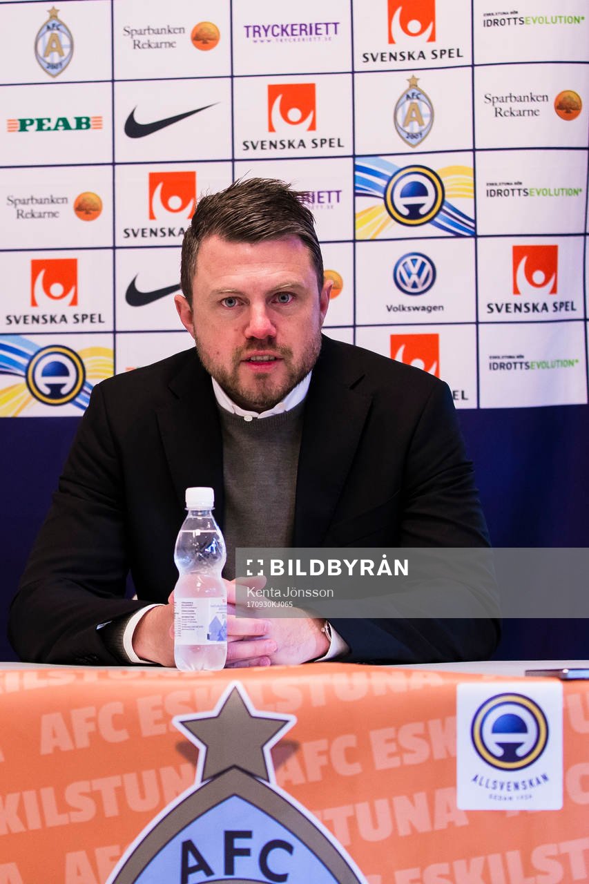 AFC Eskilstunas tränare Michael Jolley och Jönköpings