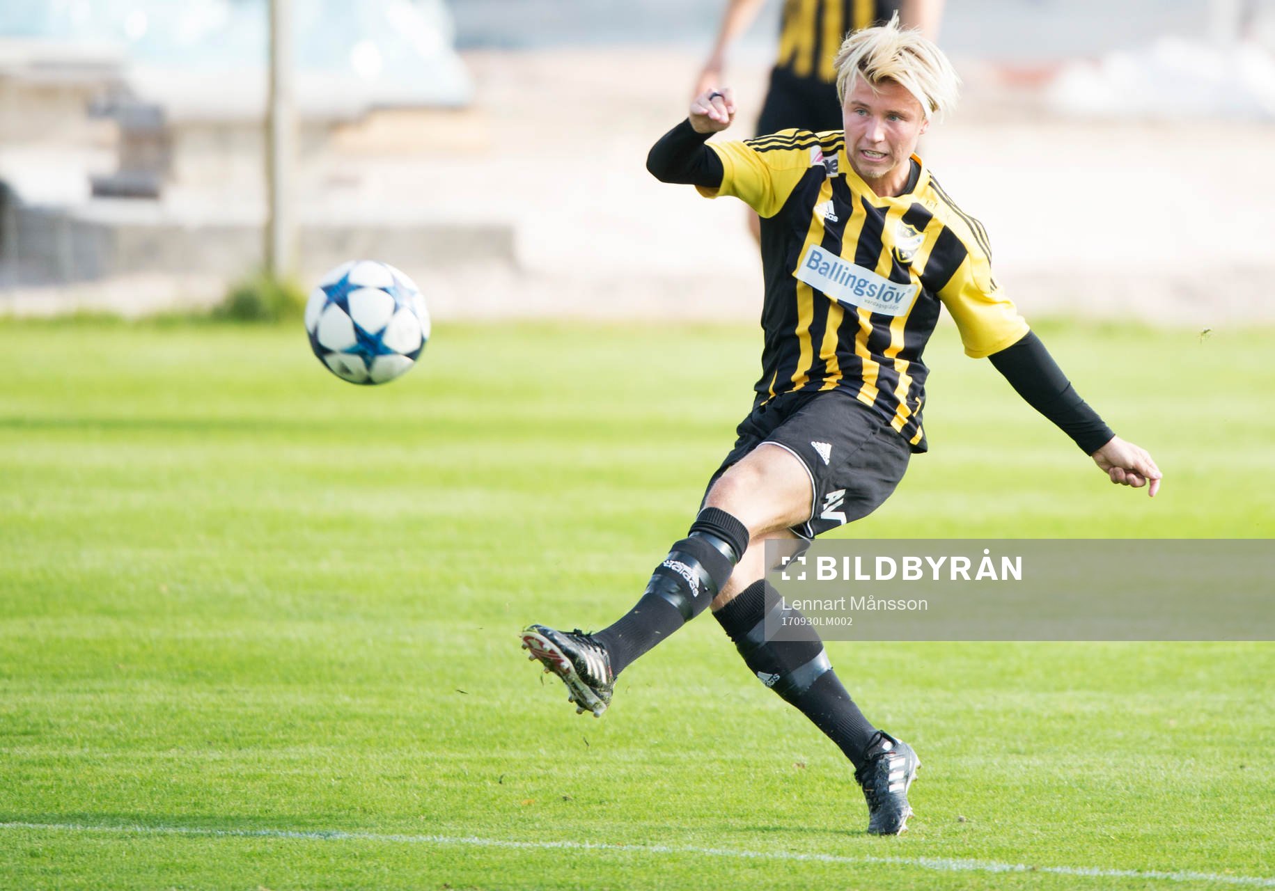 IFK Hässleholms  Gustaf Lindroth i matchen i division 2