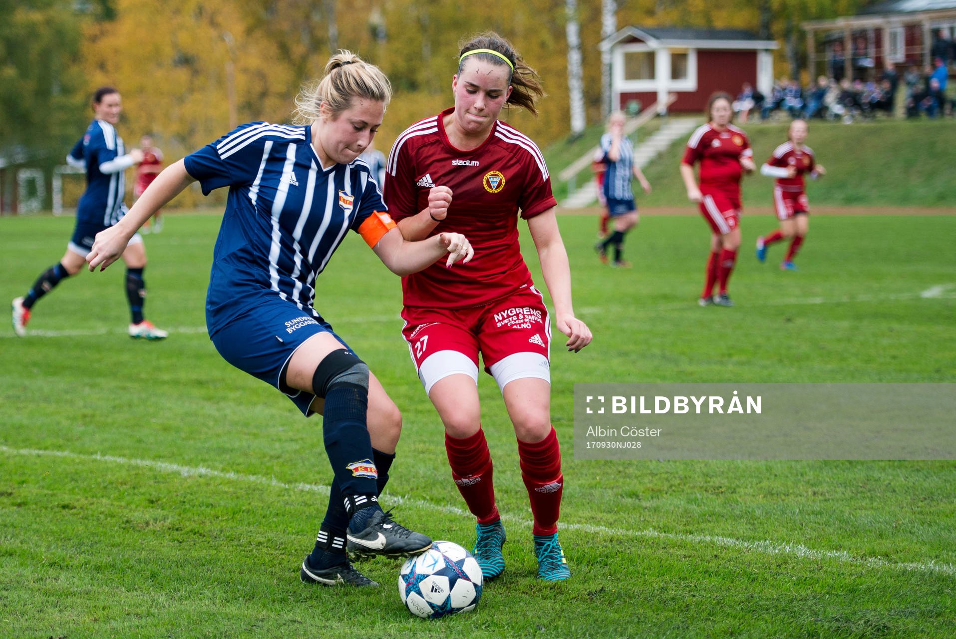 Kovlands Emelie Åkersten och Alnös Emmie Salomonsson