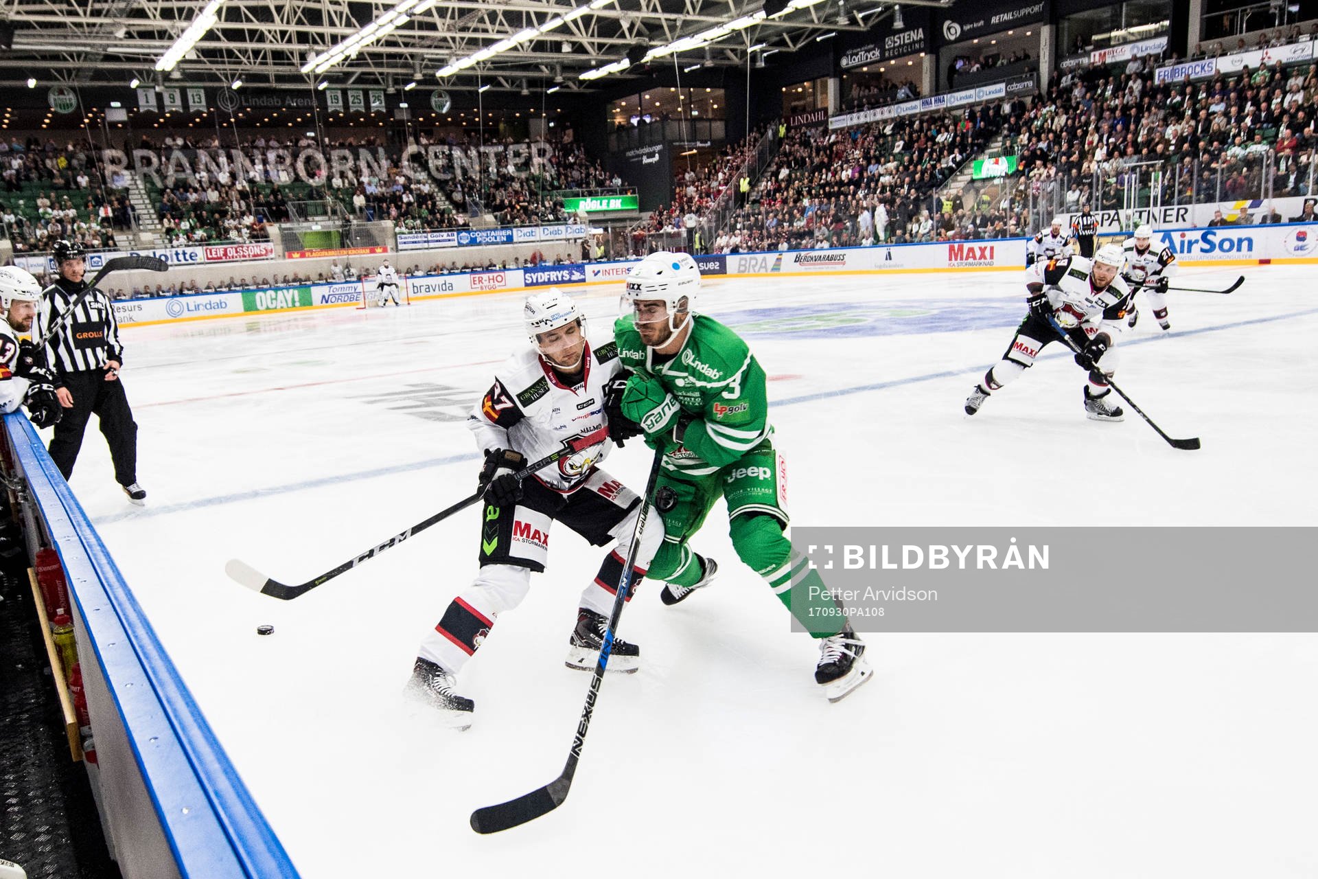Malmö Redhawks Daniel Zaar och Rögles Almen Bibic