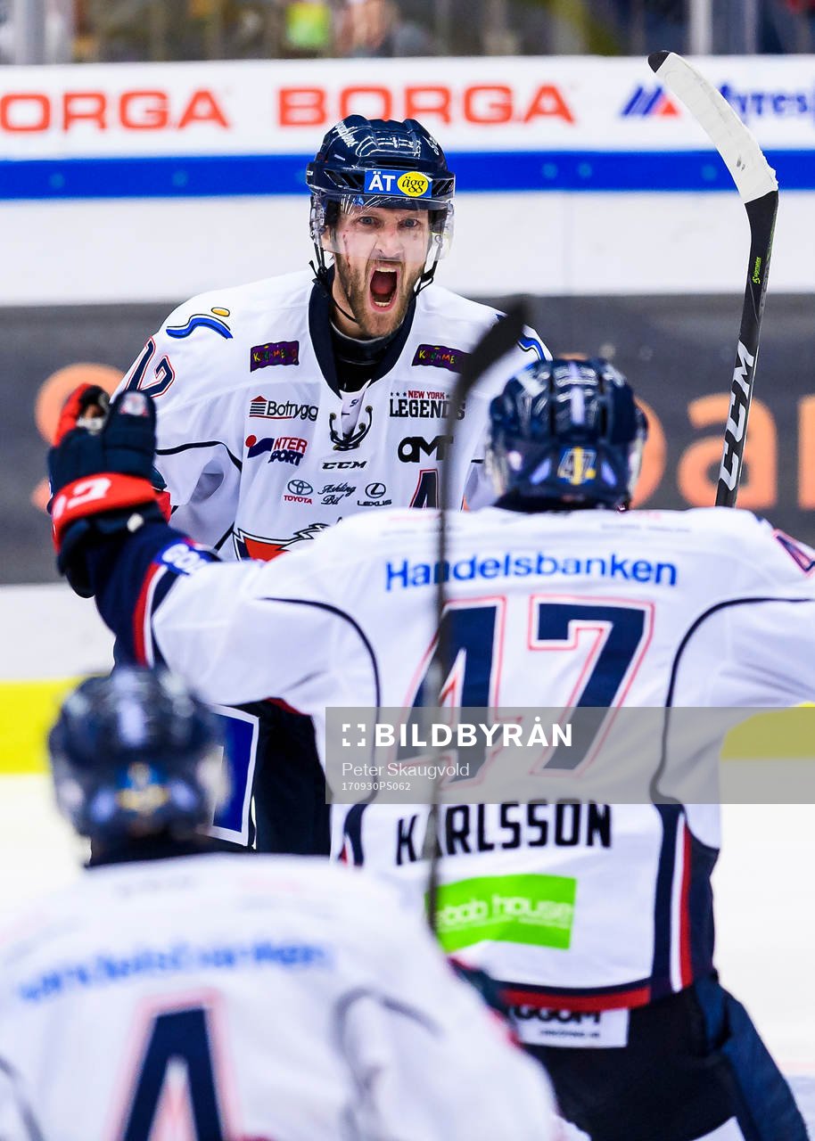 Linköpings Sebastian Karlsson jublar