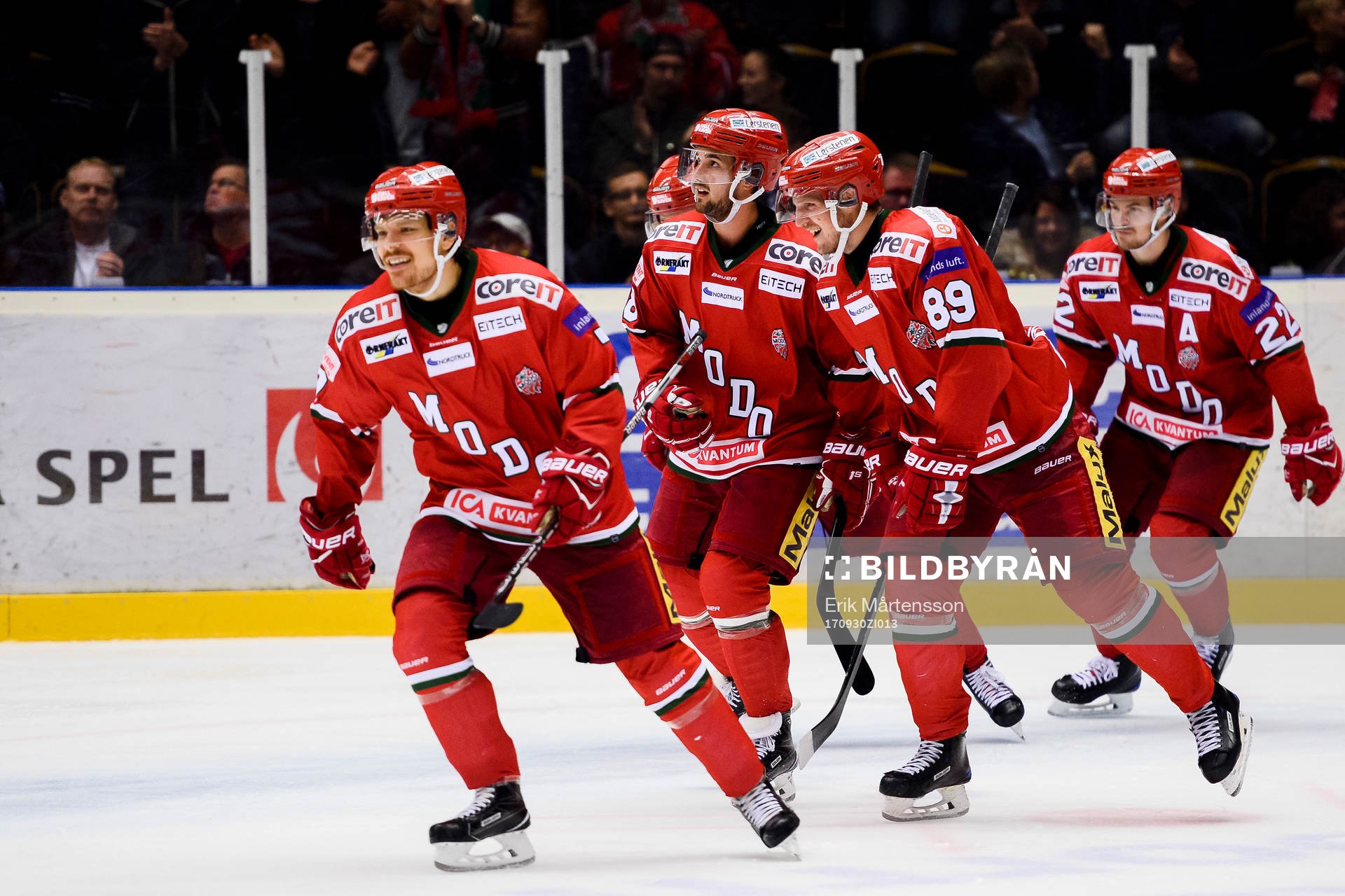 Modos Marcus Oskarsson , Johan Eriksson , Patrik Karlkvist