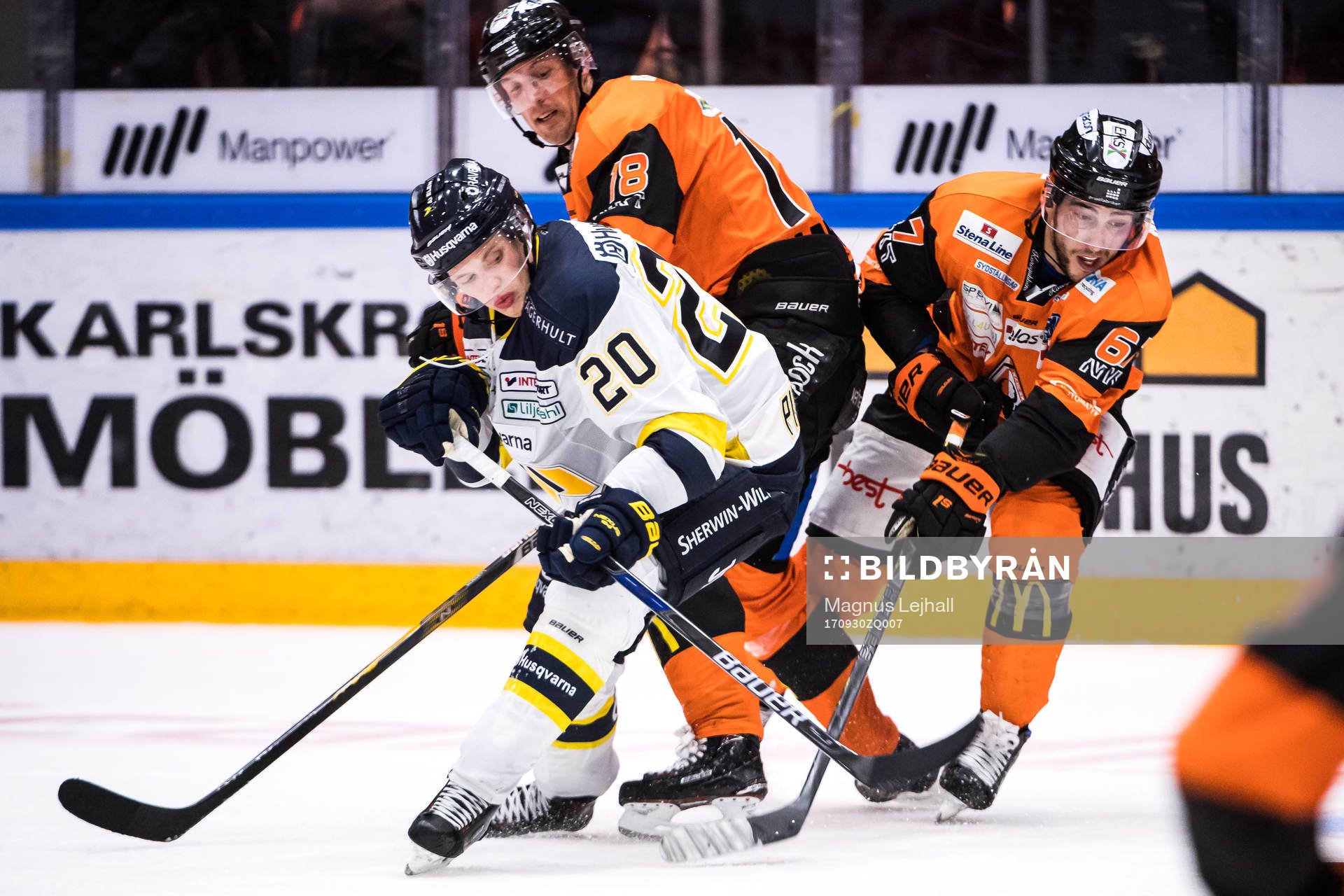 s Lawrence Pilut och Karlskronas  Emil Larsson,