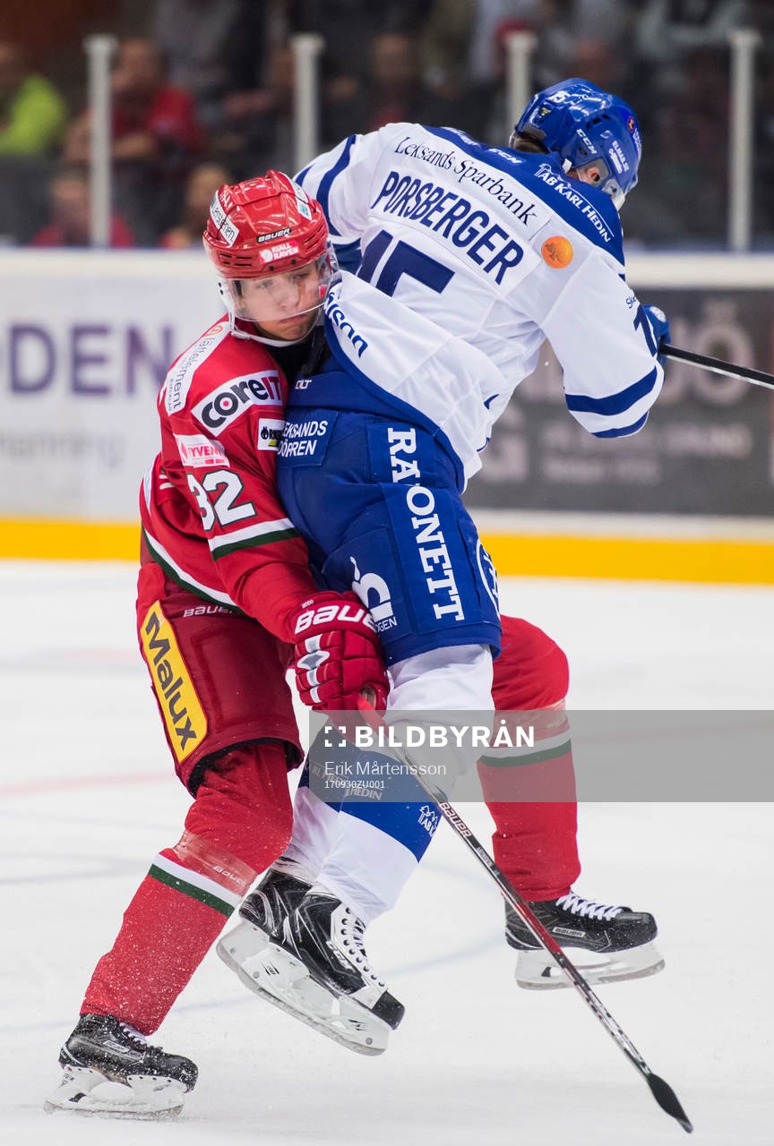 Tobias Aronsson och Johan Porsberger i kamp