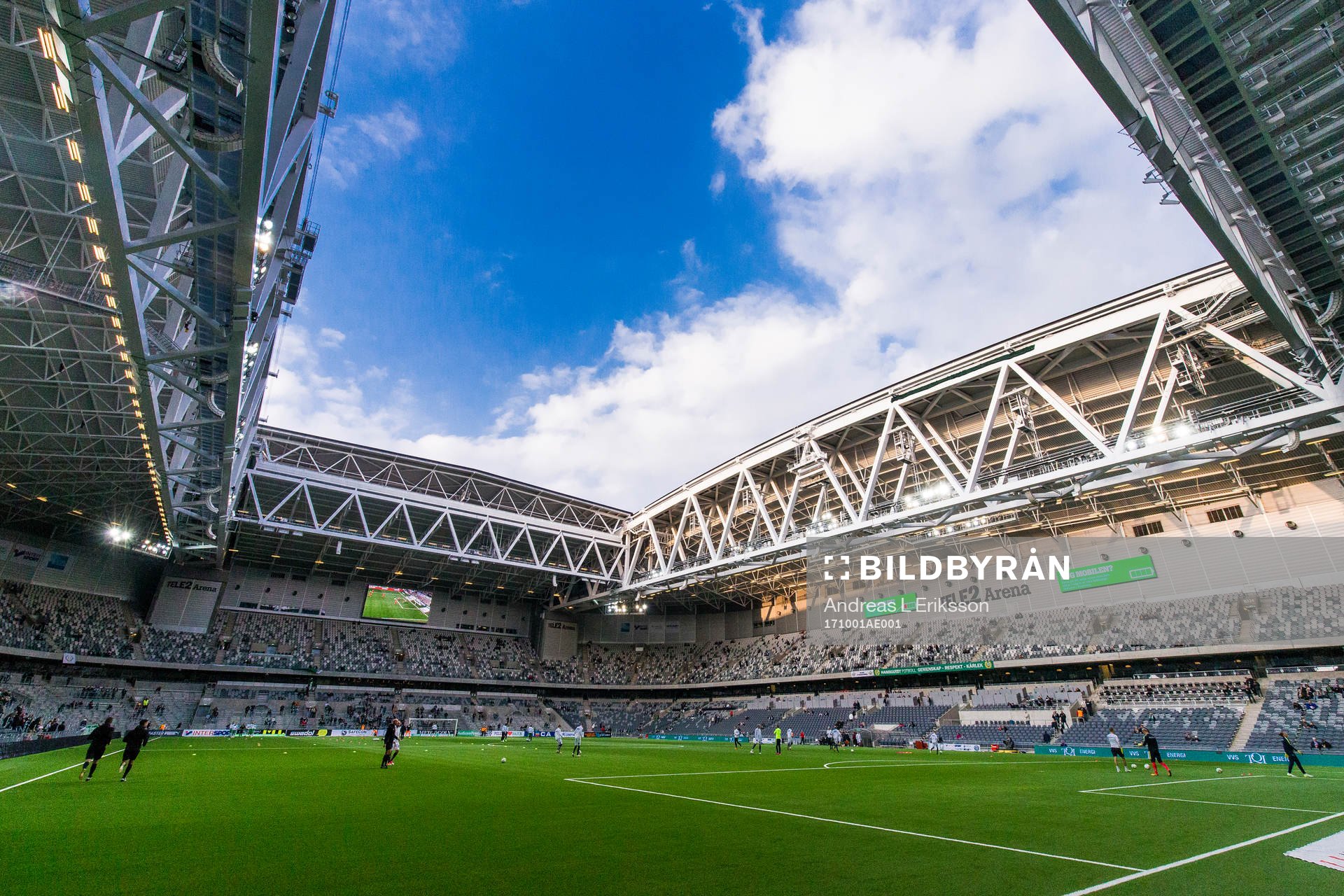 Interiör av Tele2 Arena innan fotbollsmatchen i