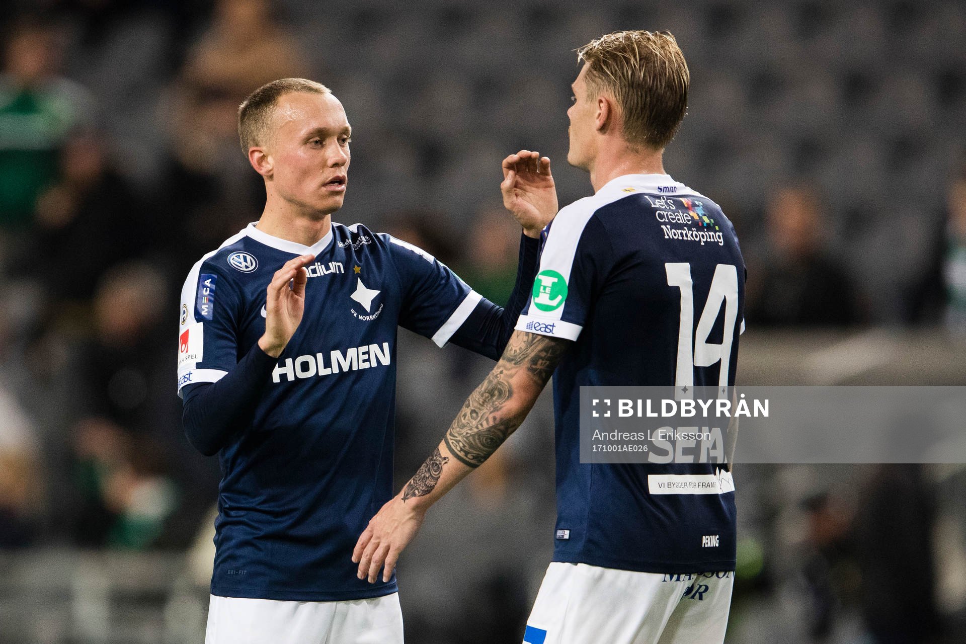 Norrköpings Gudmundur Thorarinsson och Eric Smith jublar