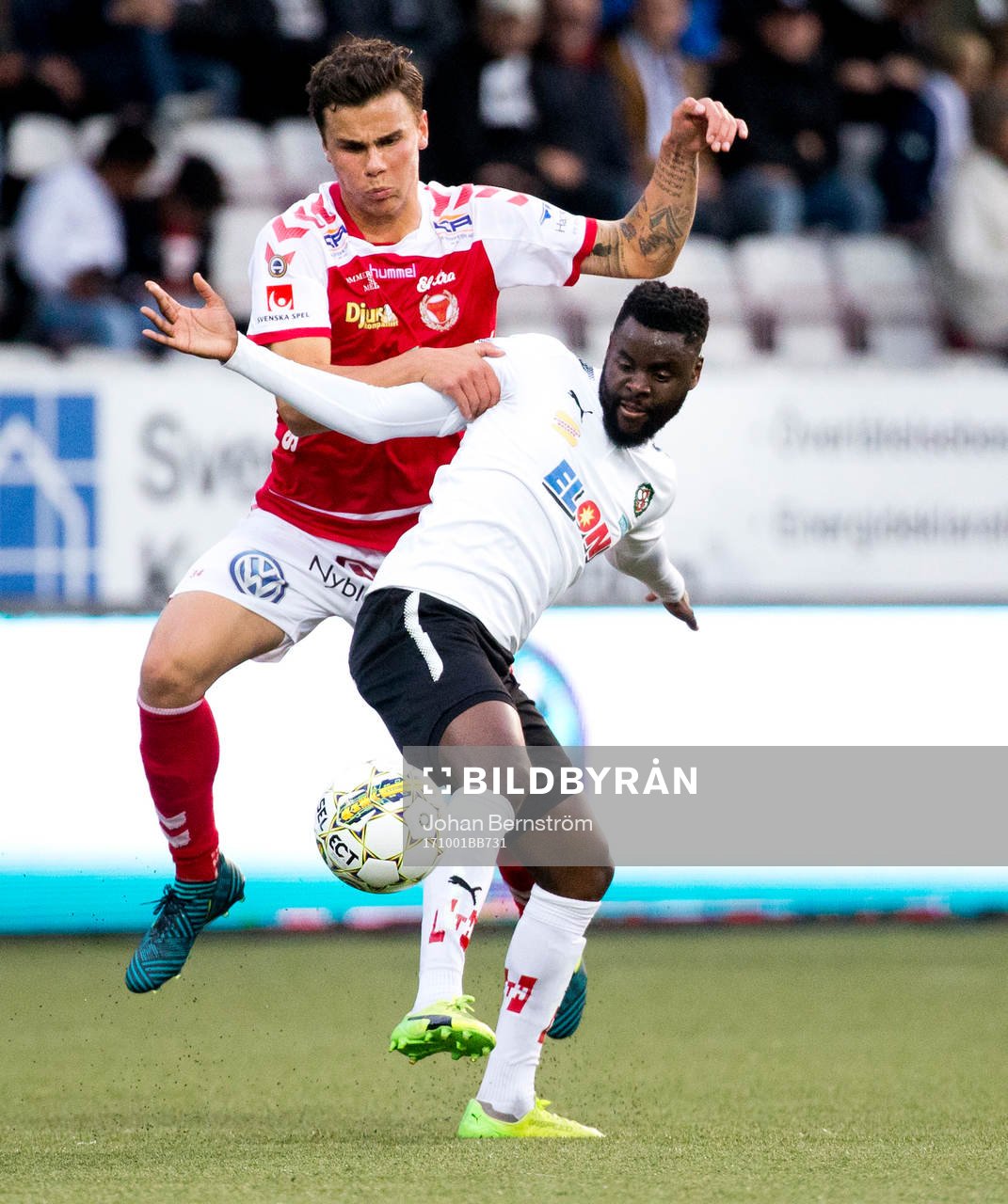 Kalmars Filip Sachpekidis och Örebros Maic Sema