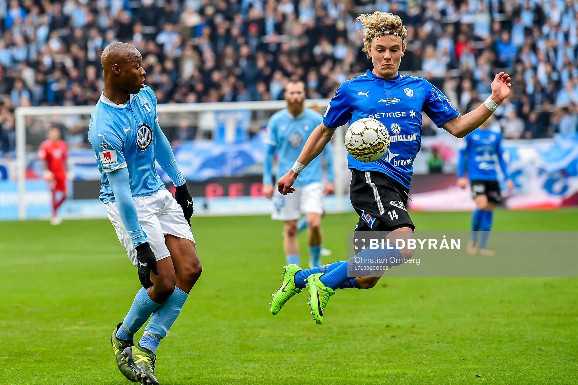 Malmö FFs Carlos Strandberg och Häckens Halmstads