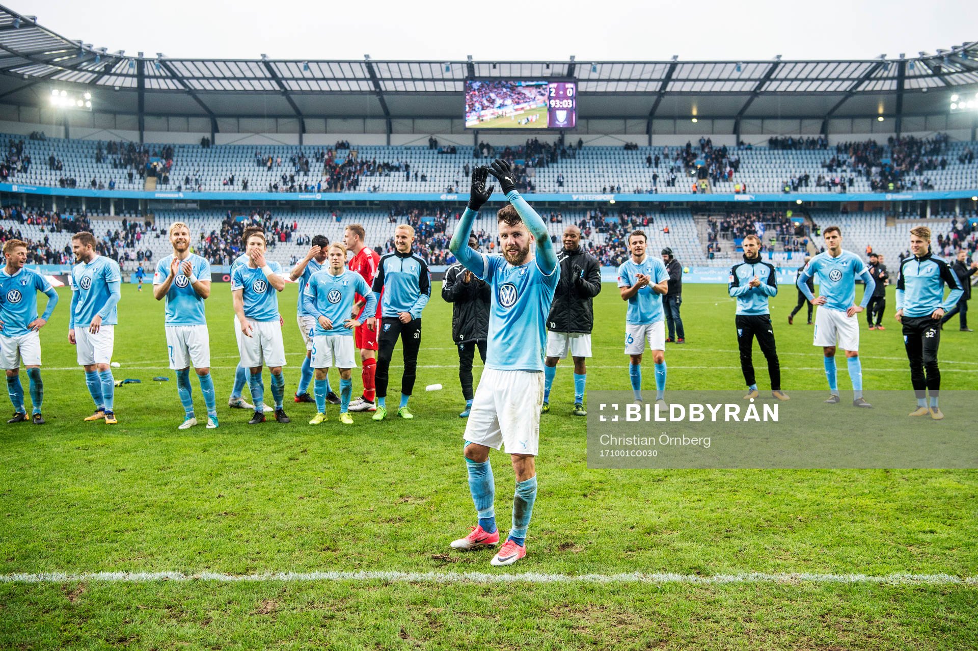 Malmö FFs Erdal Rakip jublar med lagkamraterna