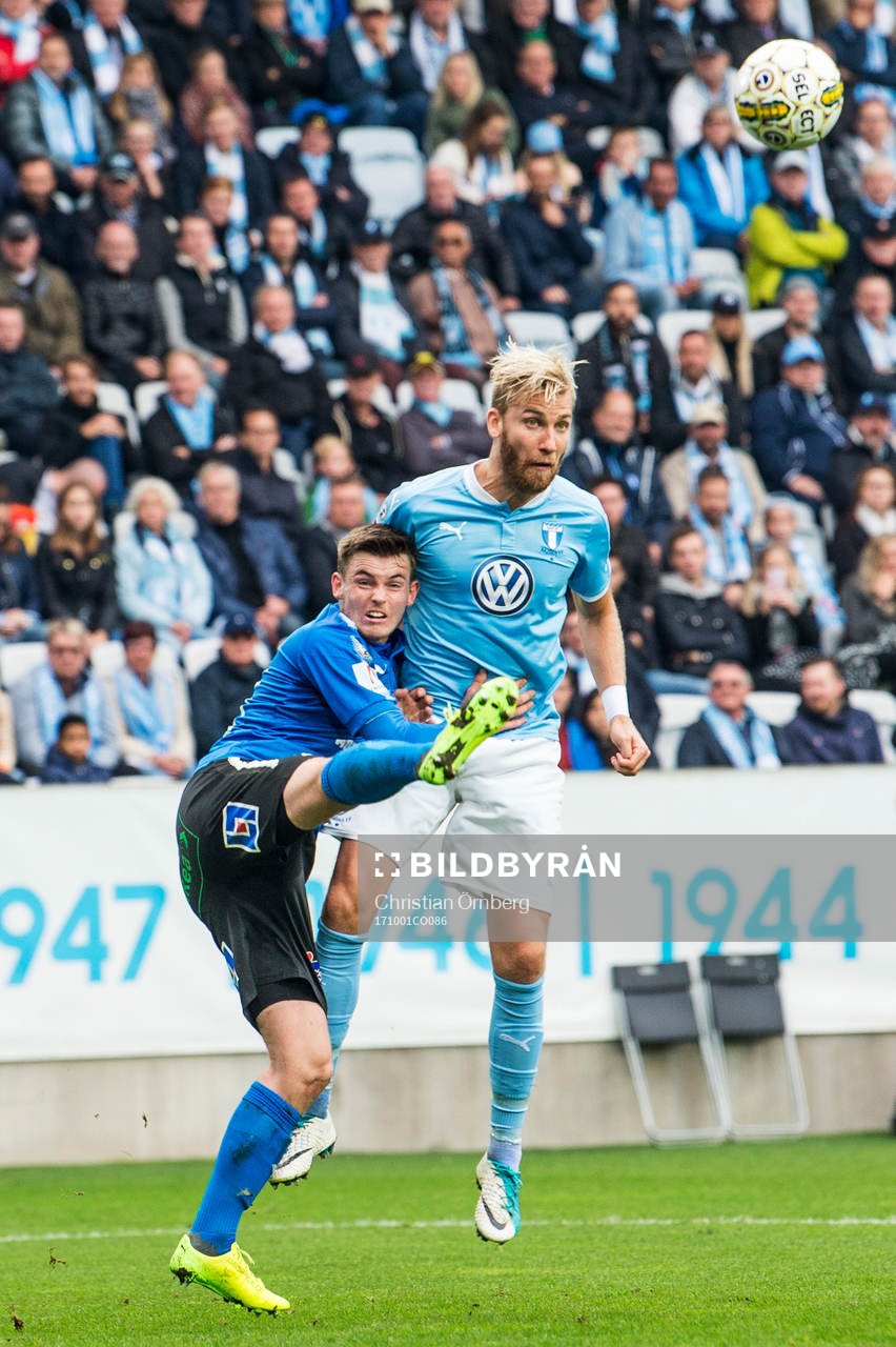 Halmstads Jonathan Svedberg mot Malmö FFs Rasmus Bengtsson