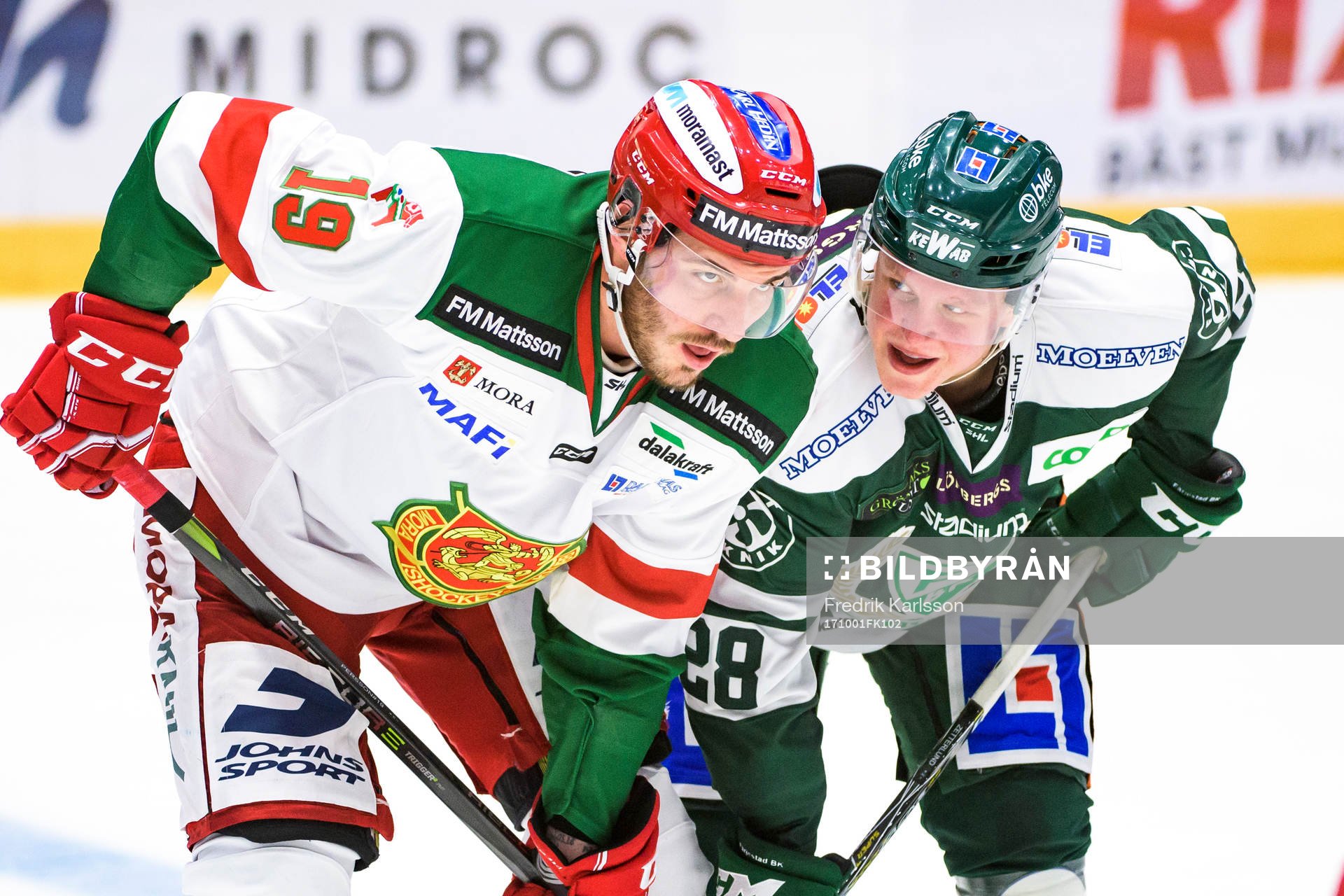 Moras John Persson och Färjestads Fabian Zetterlund