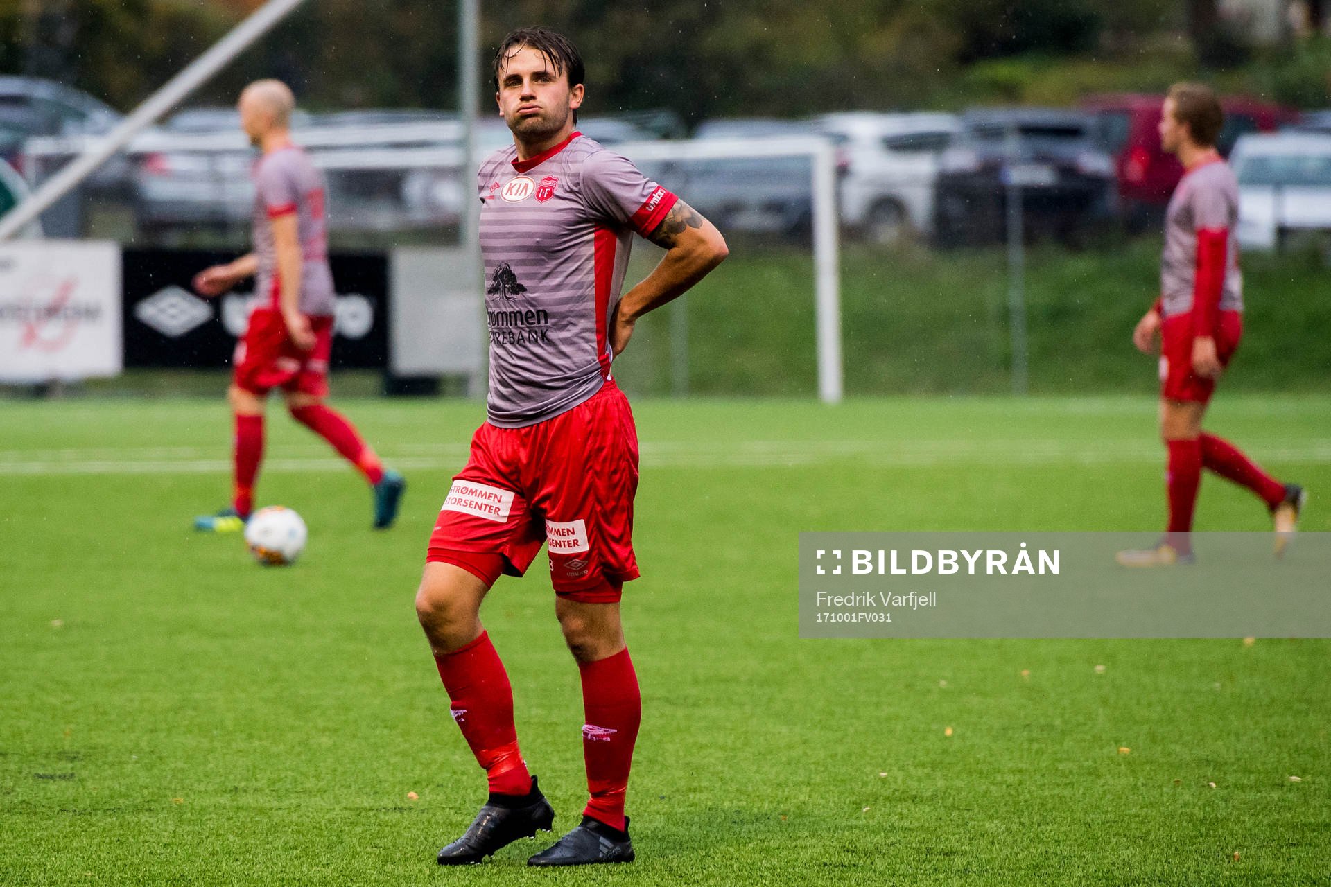Martin Trøen of Strømmen looks dejected