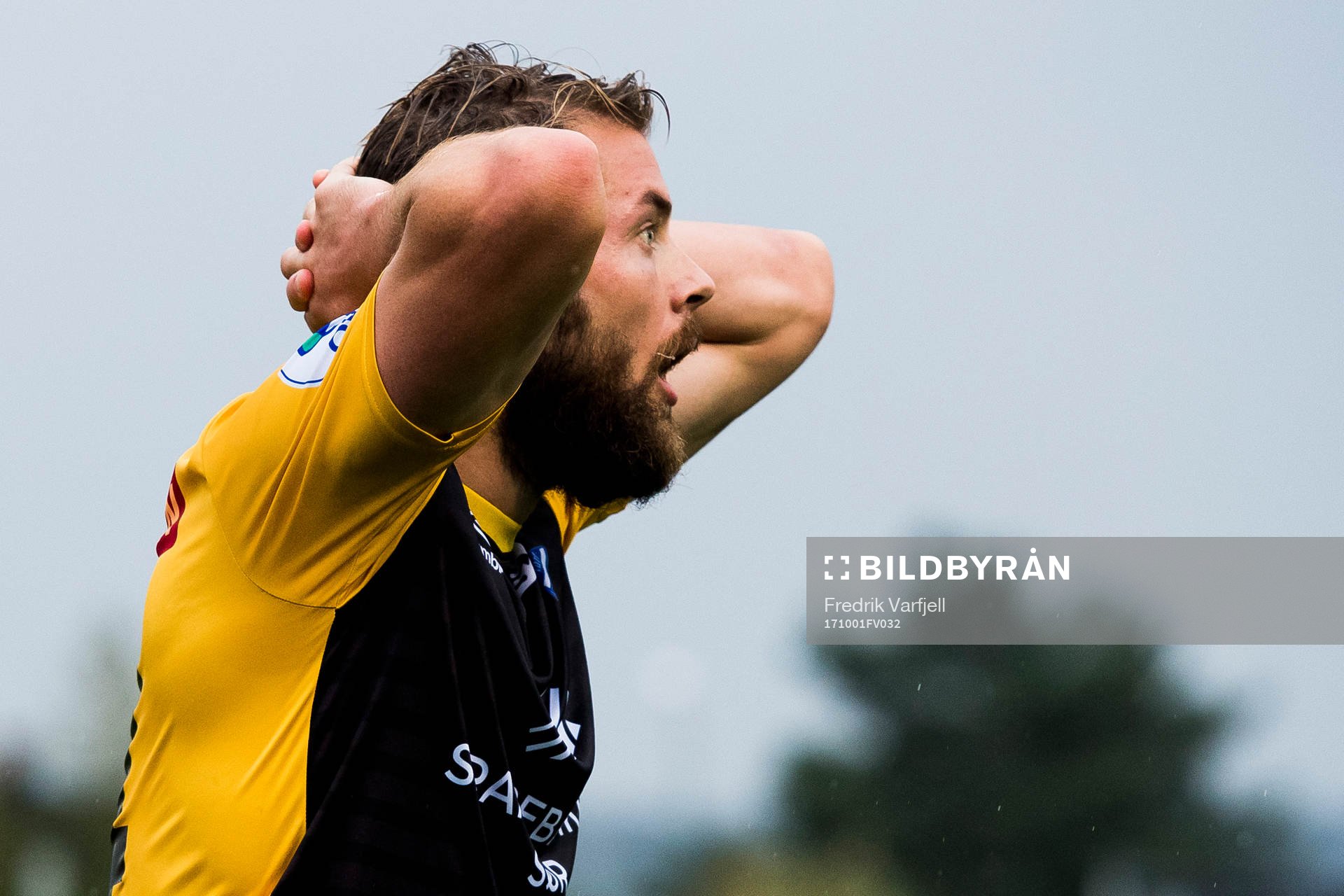 Espen Børufsen of Start reacts