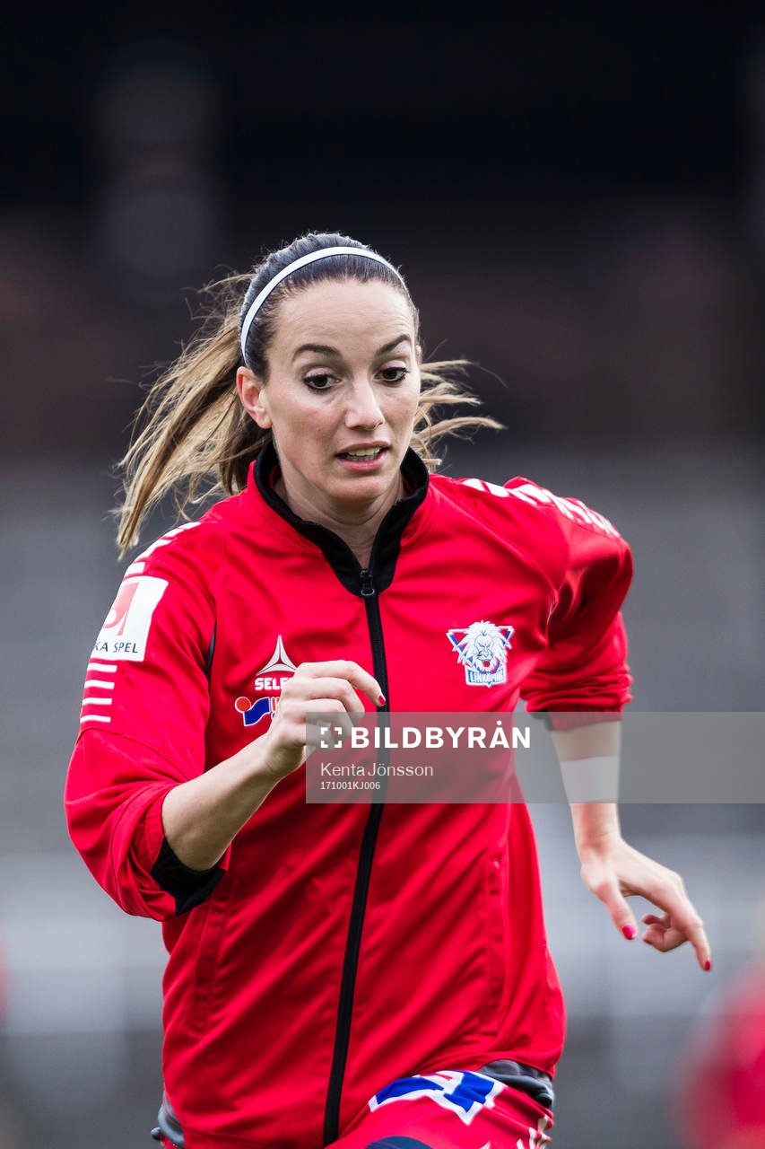 Linköpings Kosovare Asllani innan fotbollsmatchen i