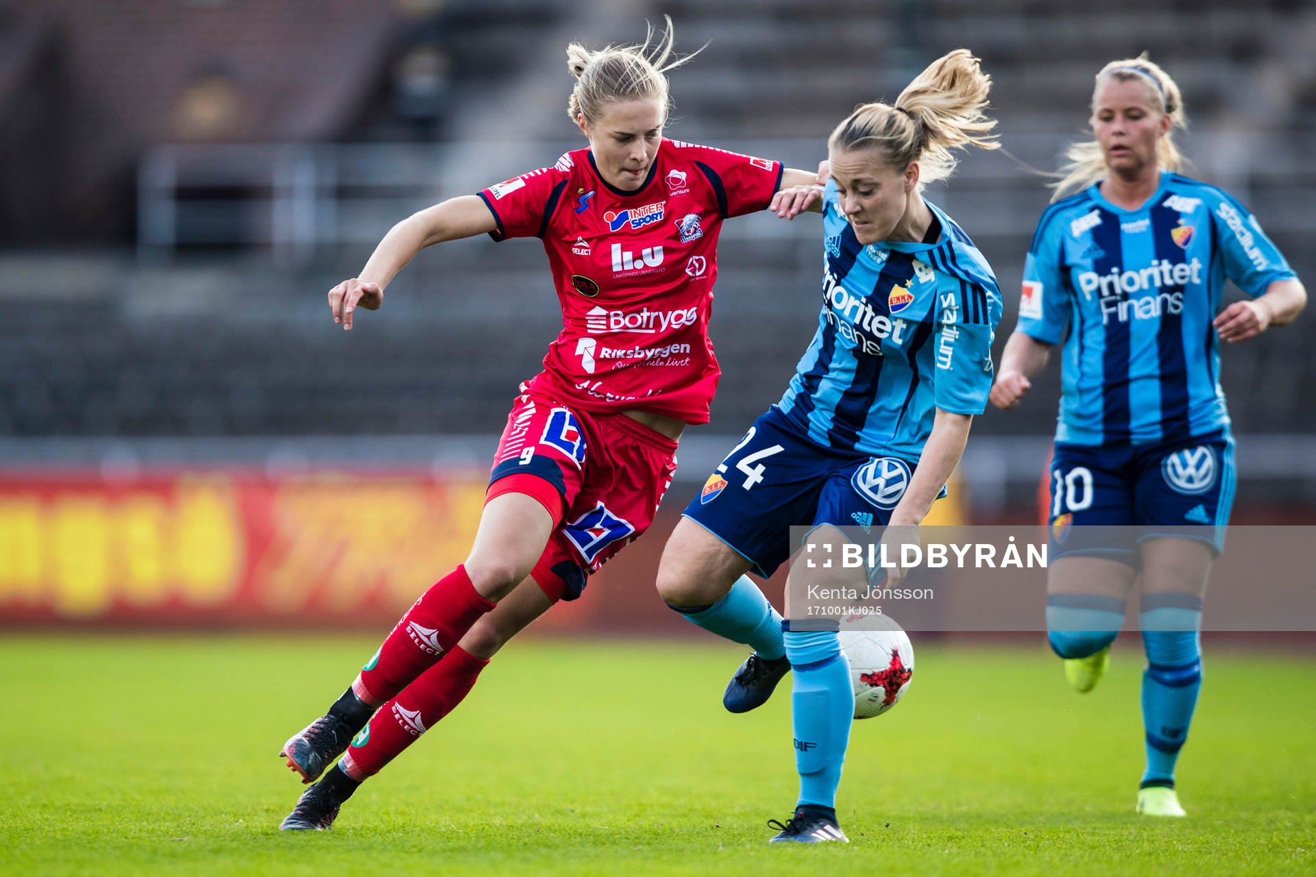 Linköpings Lina Hurtig och Djurgårdens Freja Hellenberg