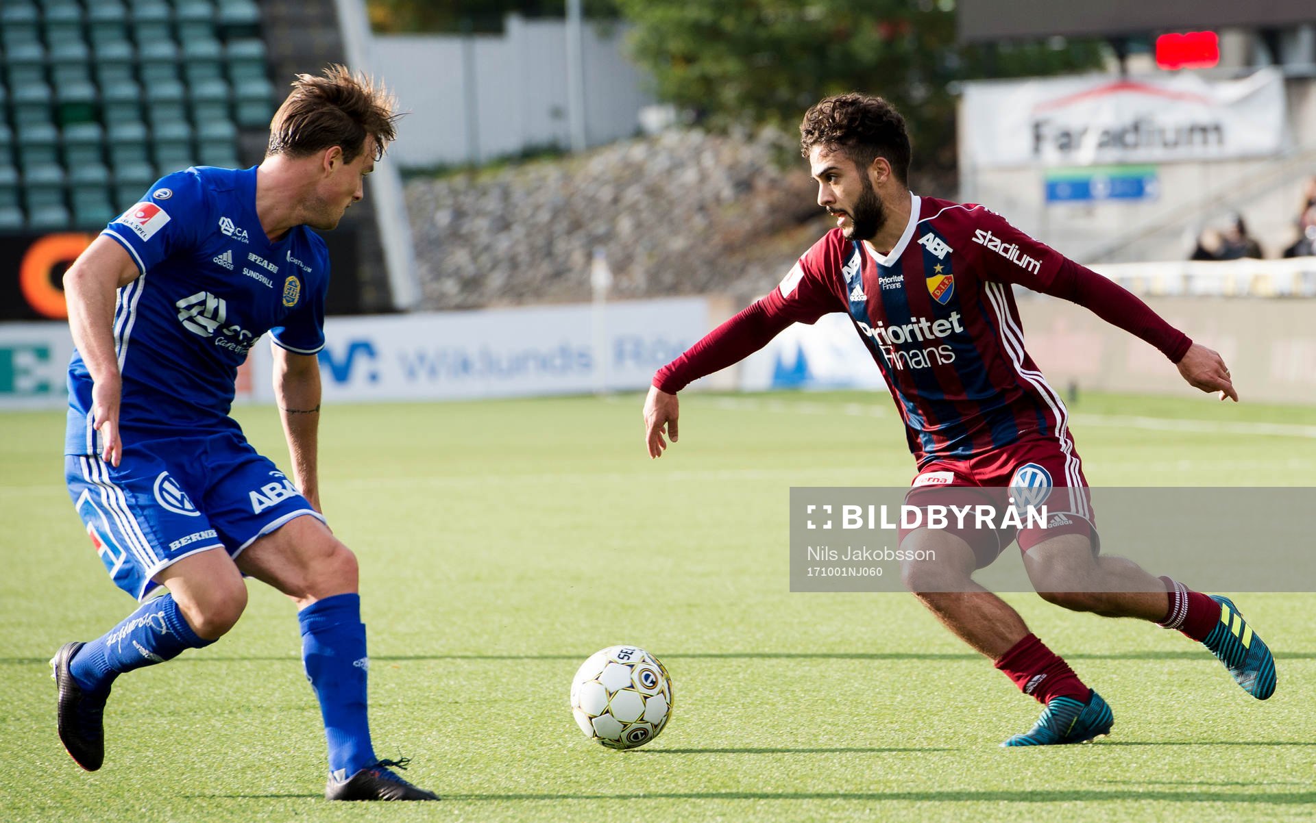 Sundsvalls Eric Larsson och Djurgårdens Othman El Kabir