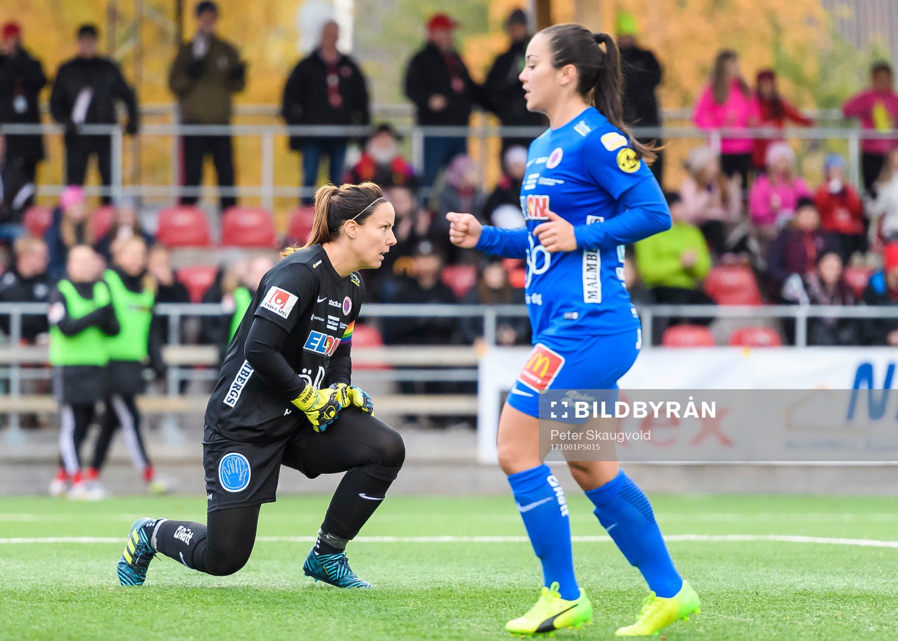 Örebros målvakt Carola Söberg deppar