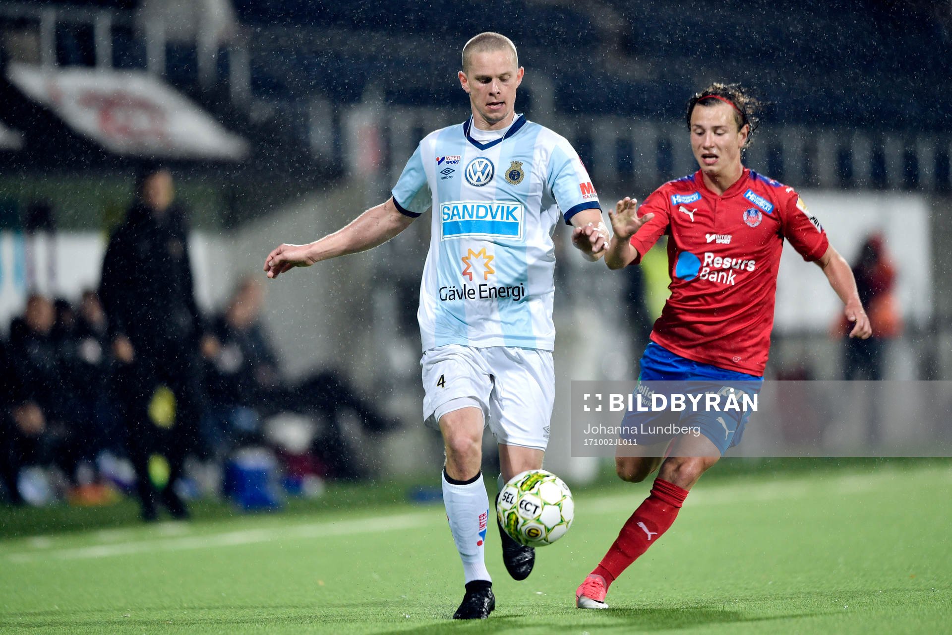 Gefles Anton Lans och Helsingborgs Alex Timossi Andersson
