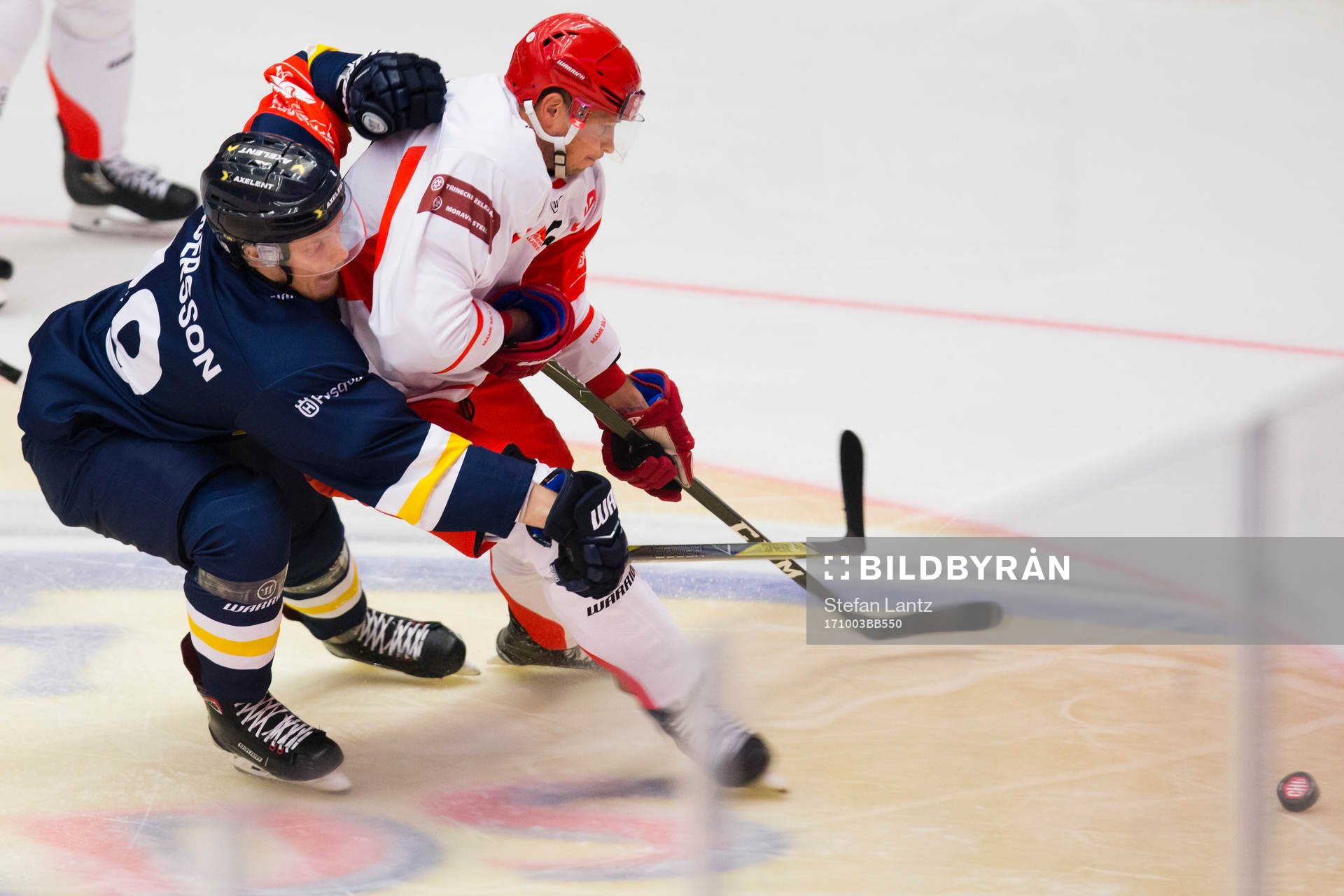 HV71 Erik Andersson of HV71 against Daniel Rakos of Ocelari