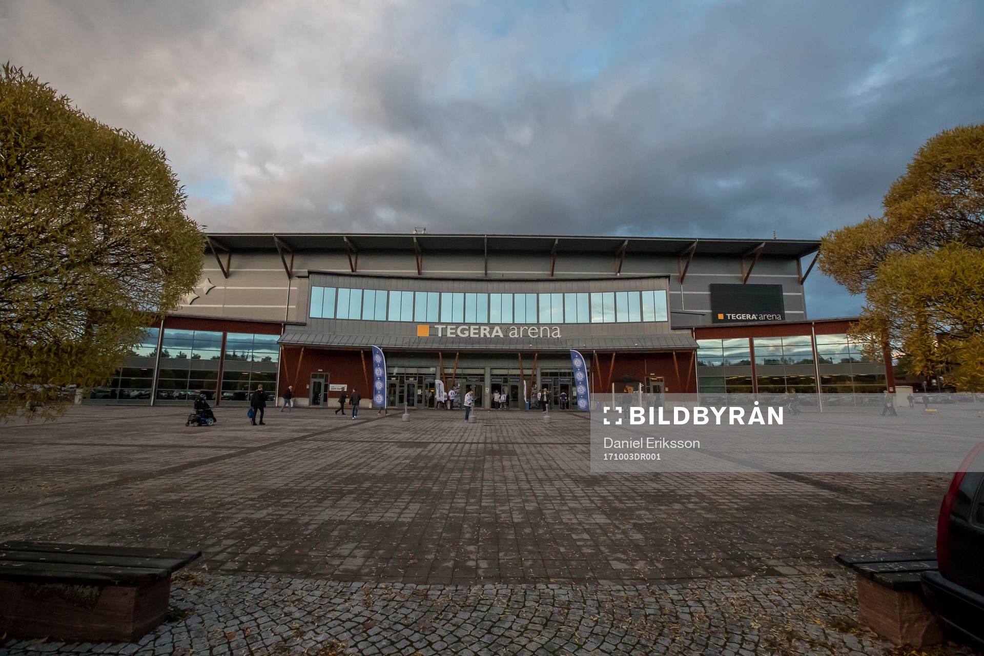 Tegera Arena exteriör i ishockeymatchen i