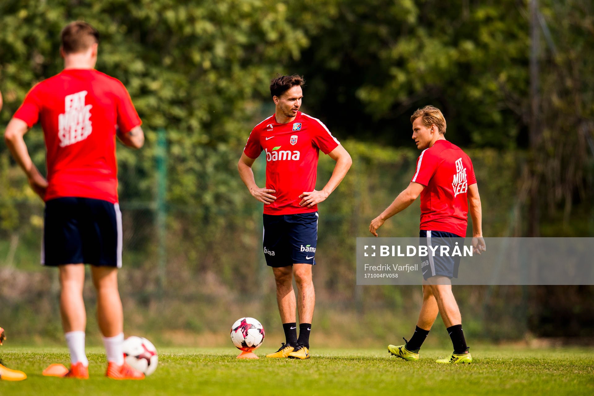 Ole Kristian Selnæs and Jonas Svensson