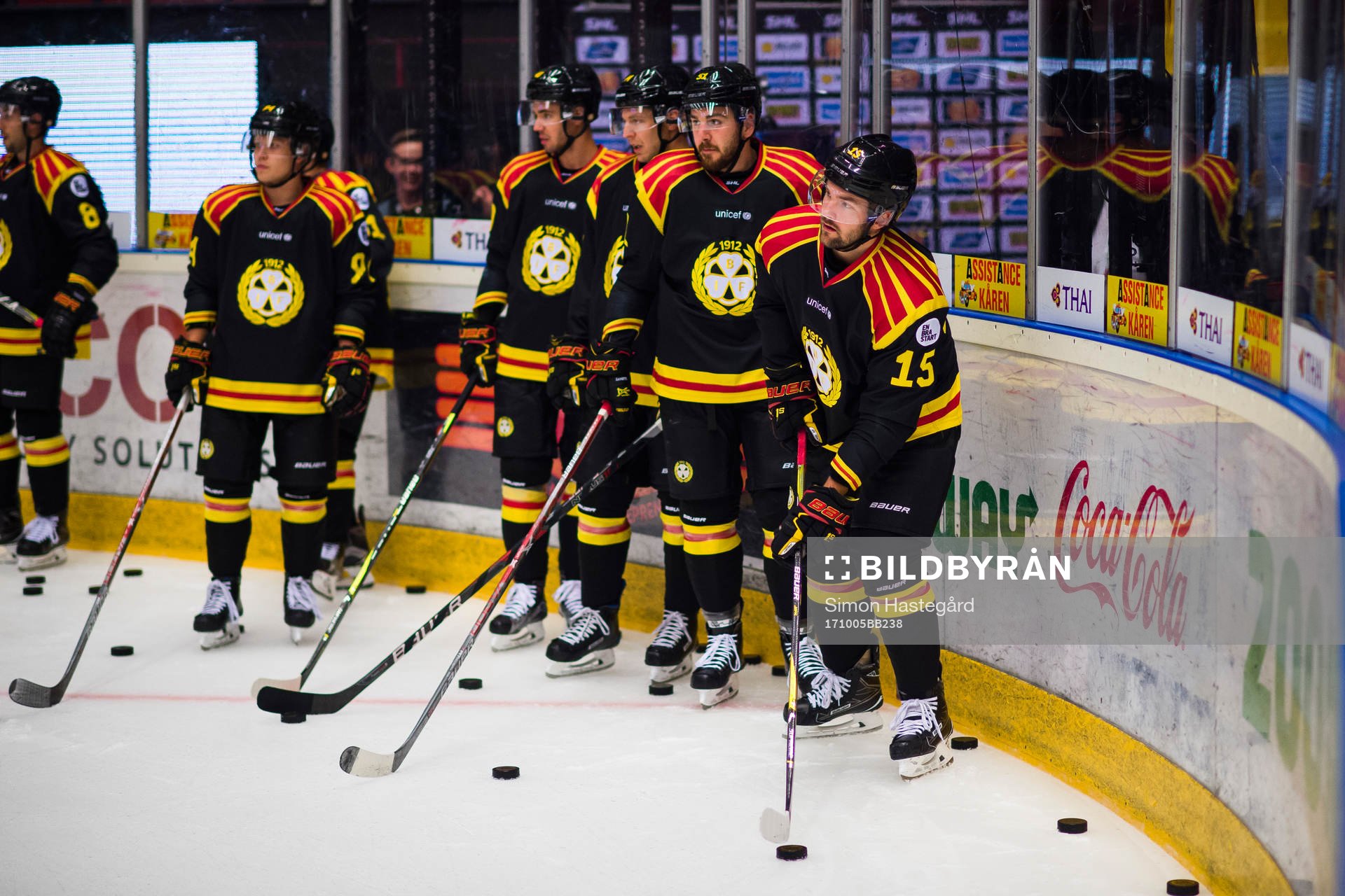 Brynäs Simon Bertilsson före ishockeymatchen i SHL mellan