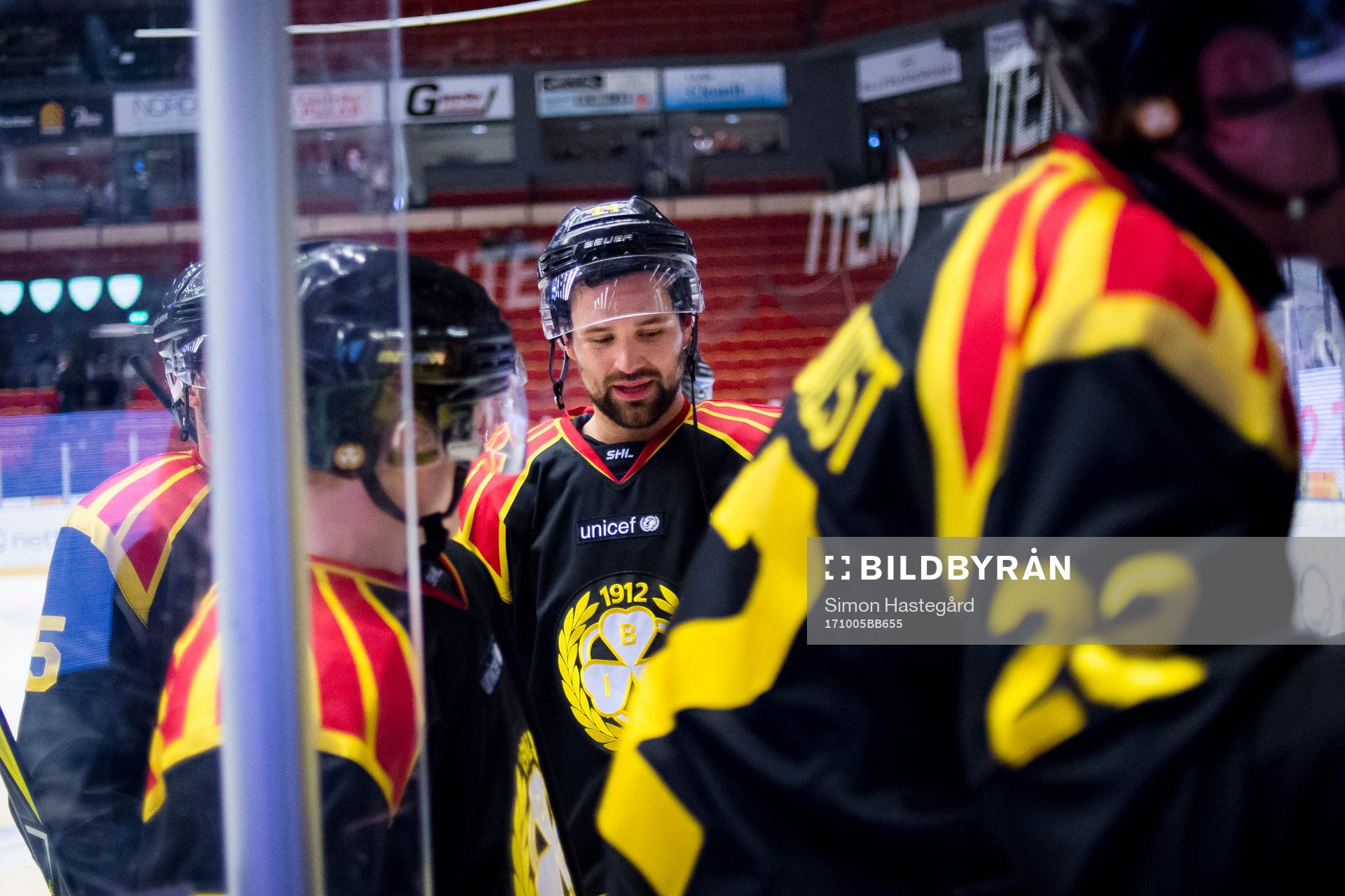 Brynäs Johan Alcén  jublar