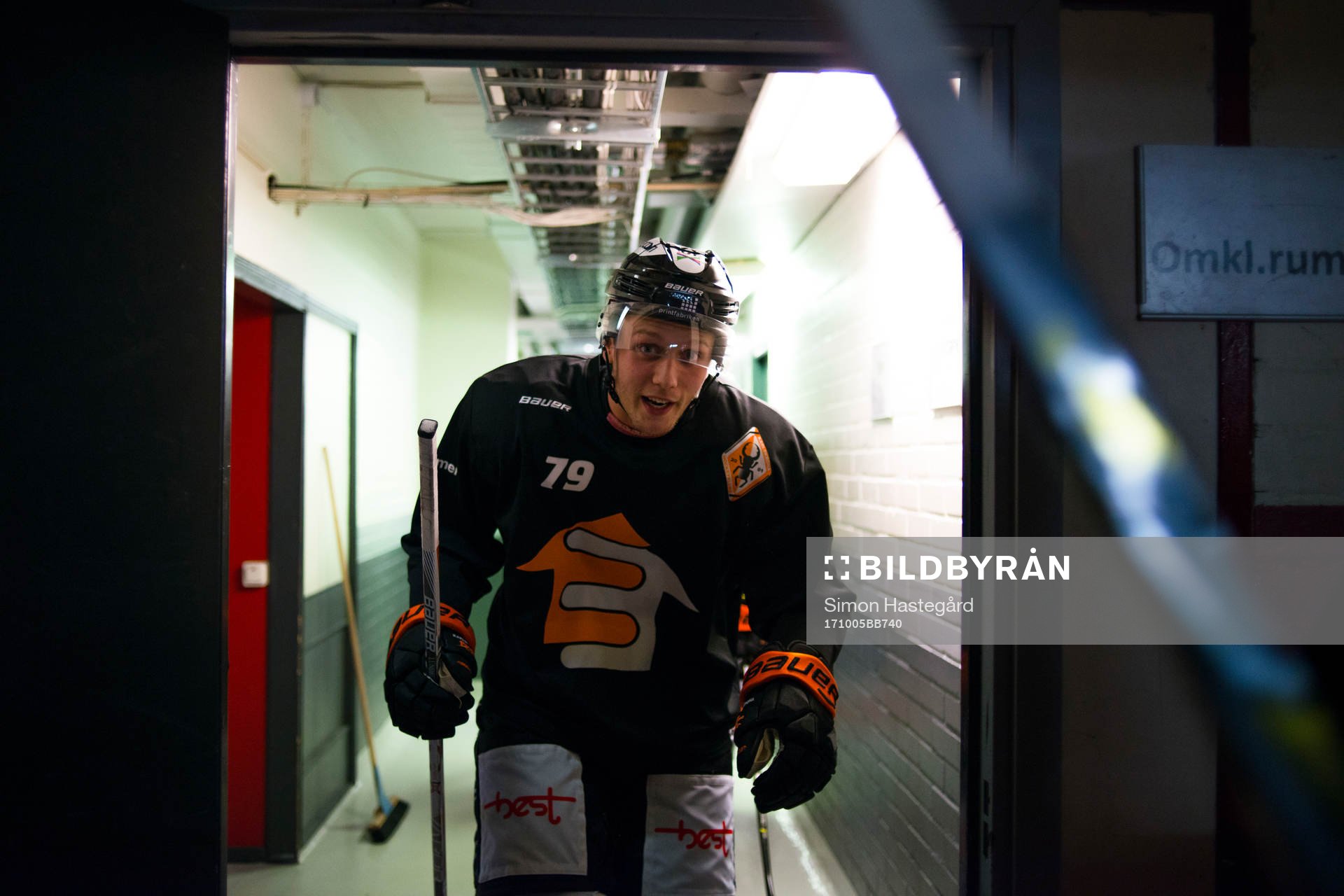 Karlskronas Emil Lundberg före ishockeymatchen i SHL