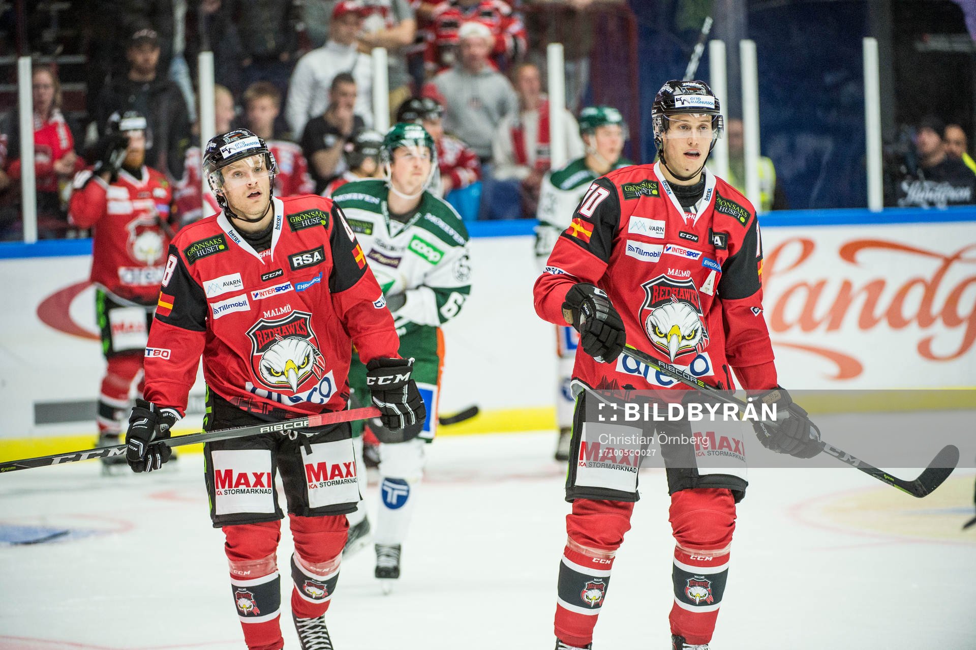 Malmö Redhawks Johan Olofsson och Robin Alvarez deppar