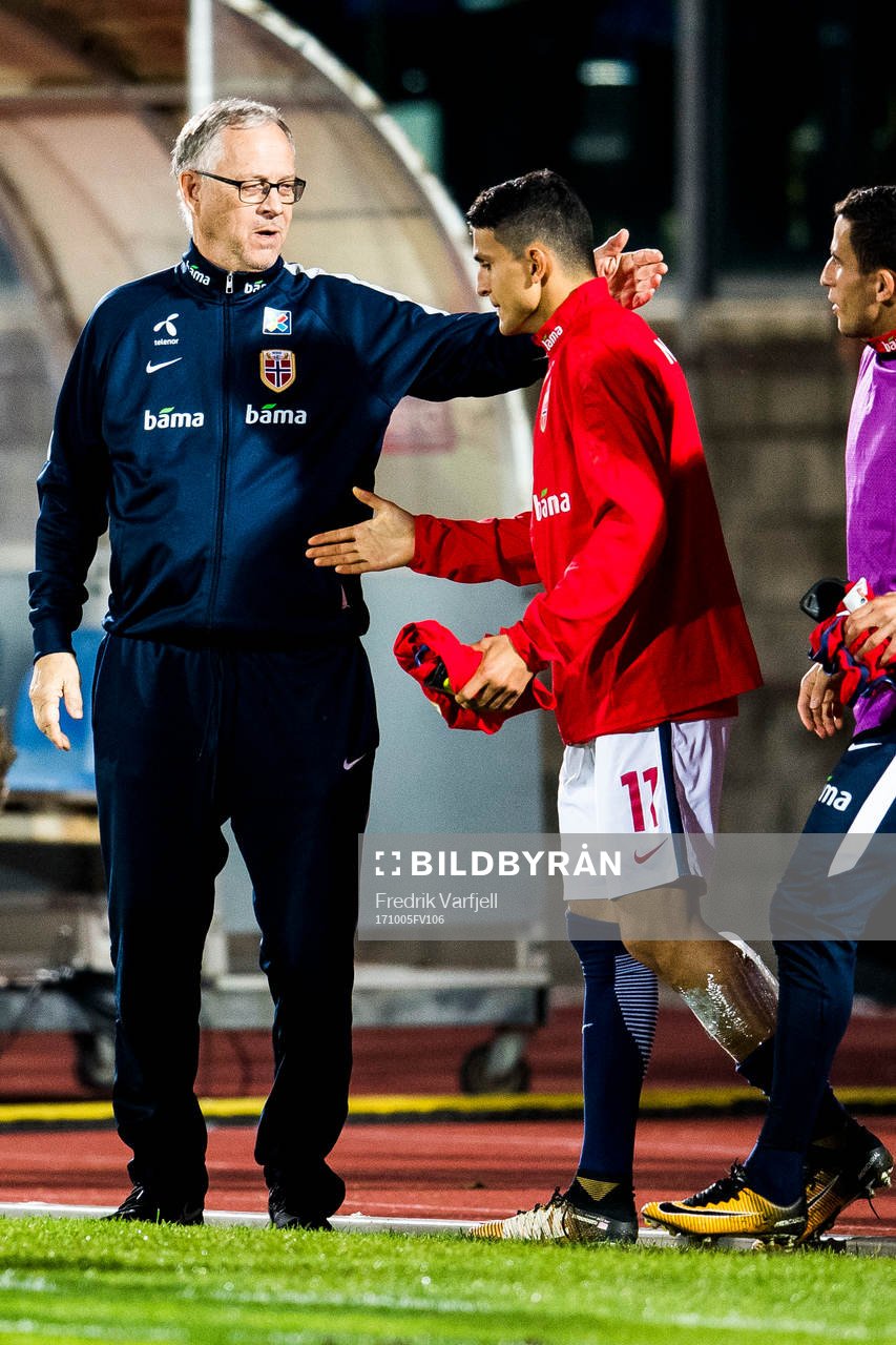 Lars Lagerbäck, head coach of Norway, and Mohamed