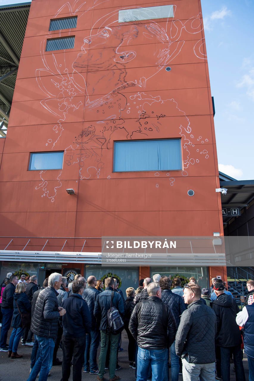 Konstnären Shai Dahan hade klart skissen på väggen då