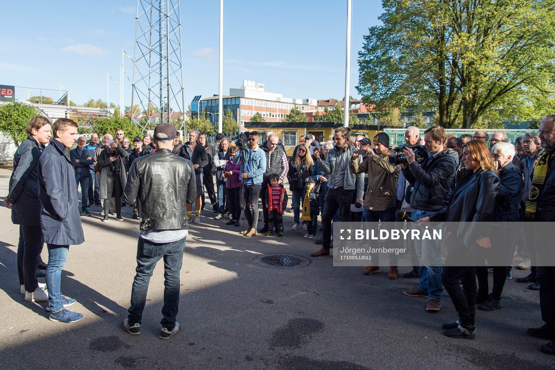 Det kom många till hyllningen då Anders Svensson
