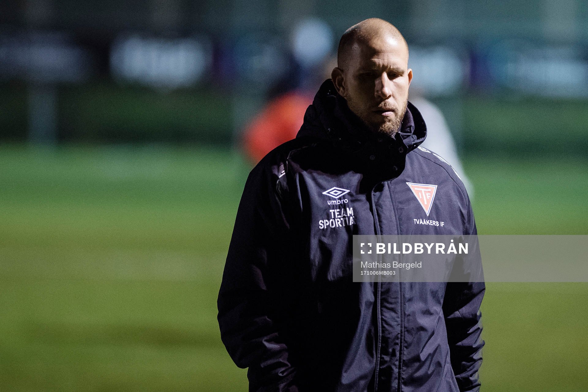 Tvååkers tränare Mattias Lindström deppar