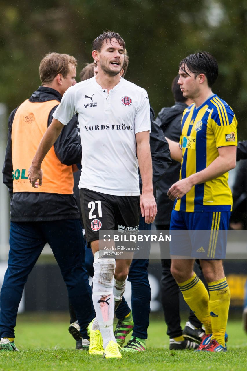 Hittarps Mattias Hallberg deppar