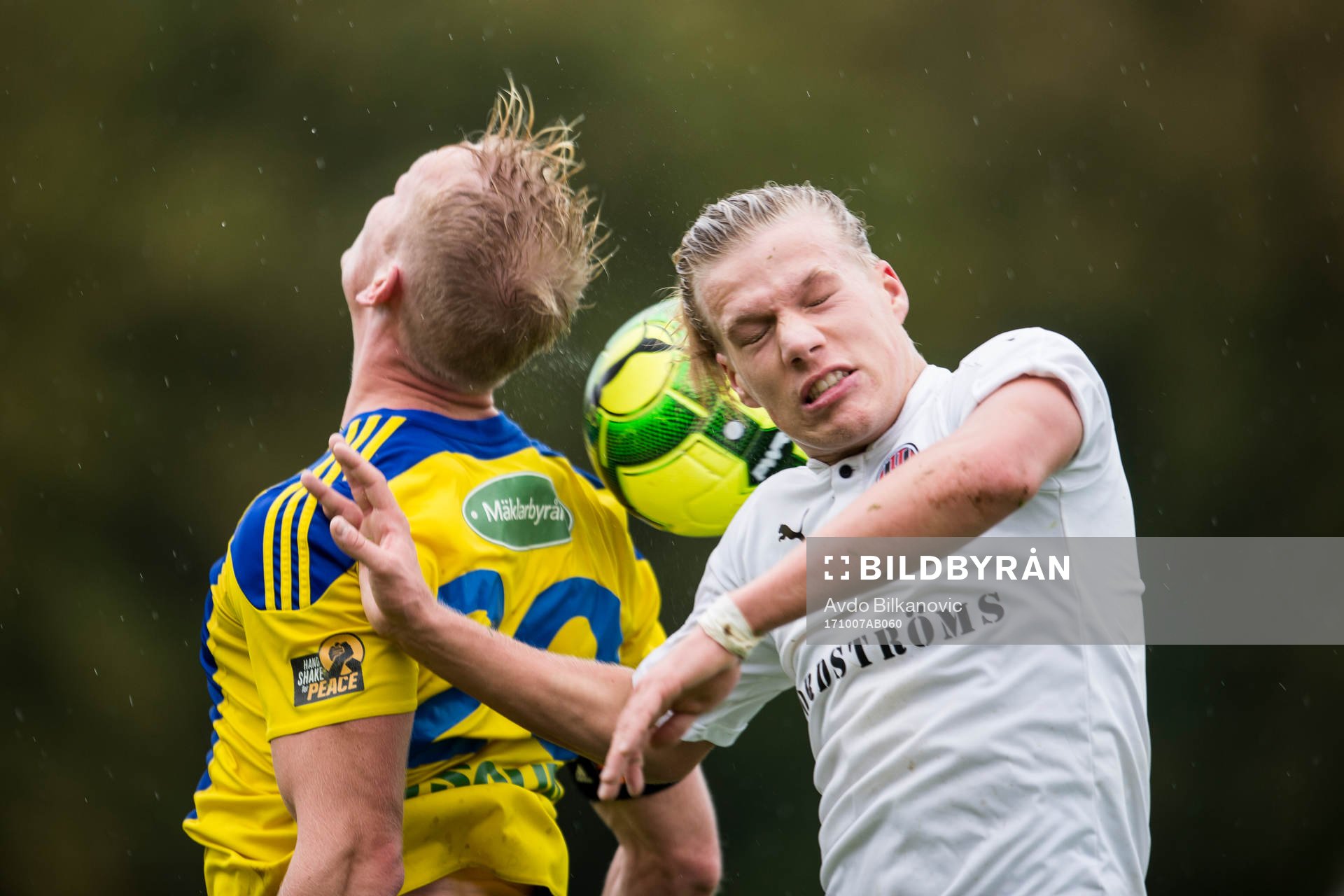 Hittarps Jonathan Olsson i nickduell mot Eskilsminnes