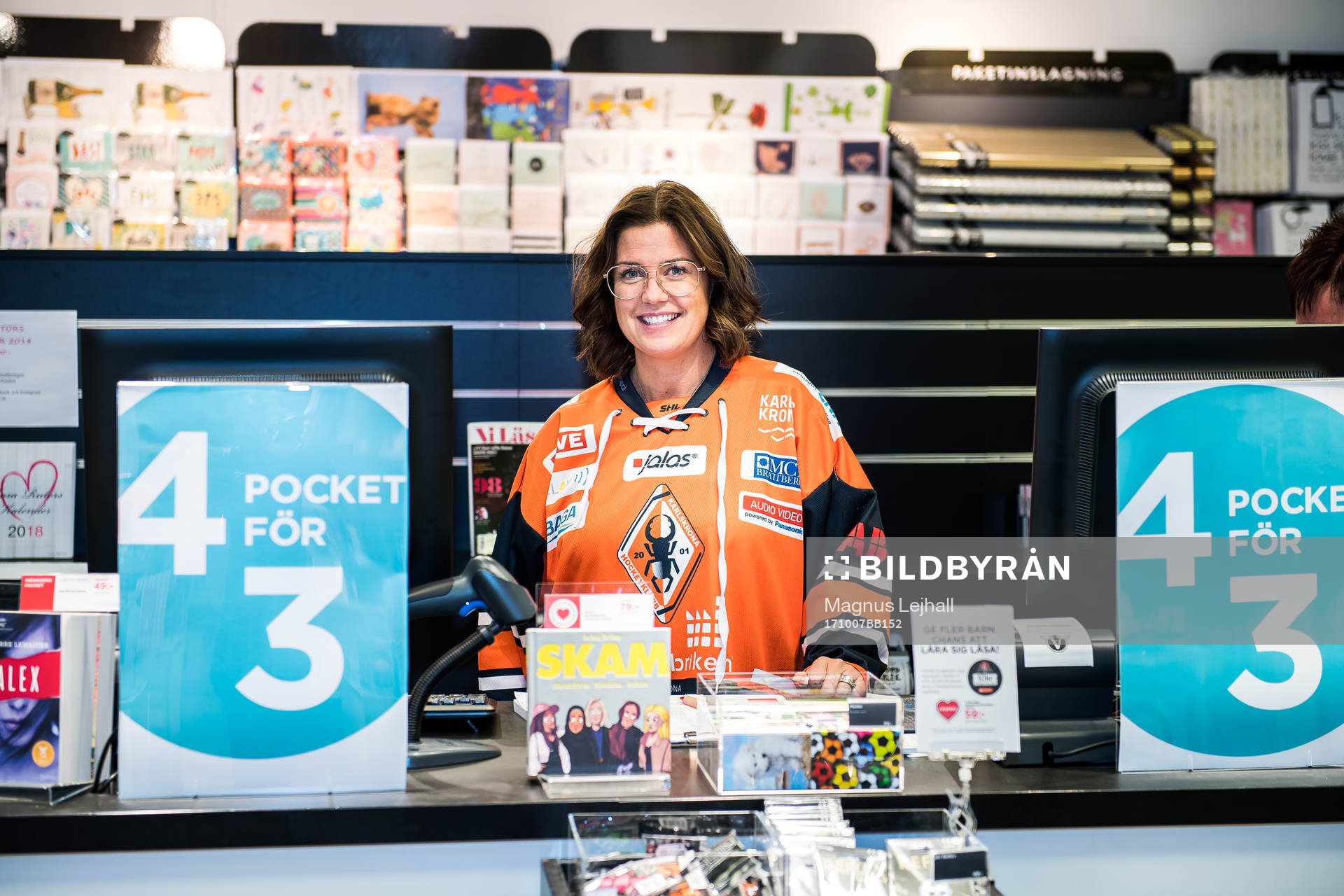 Butikschef Linda Blomqvist på akademibokhandeln i