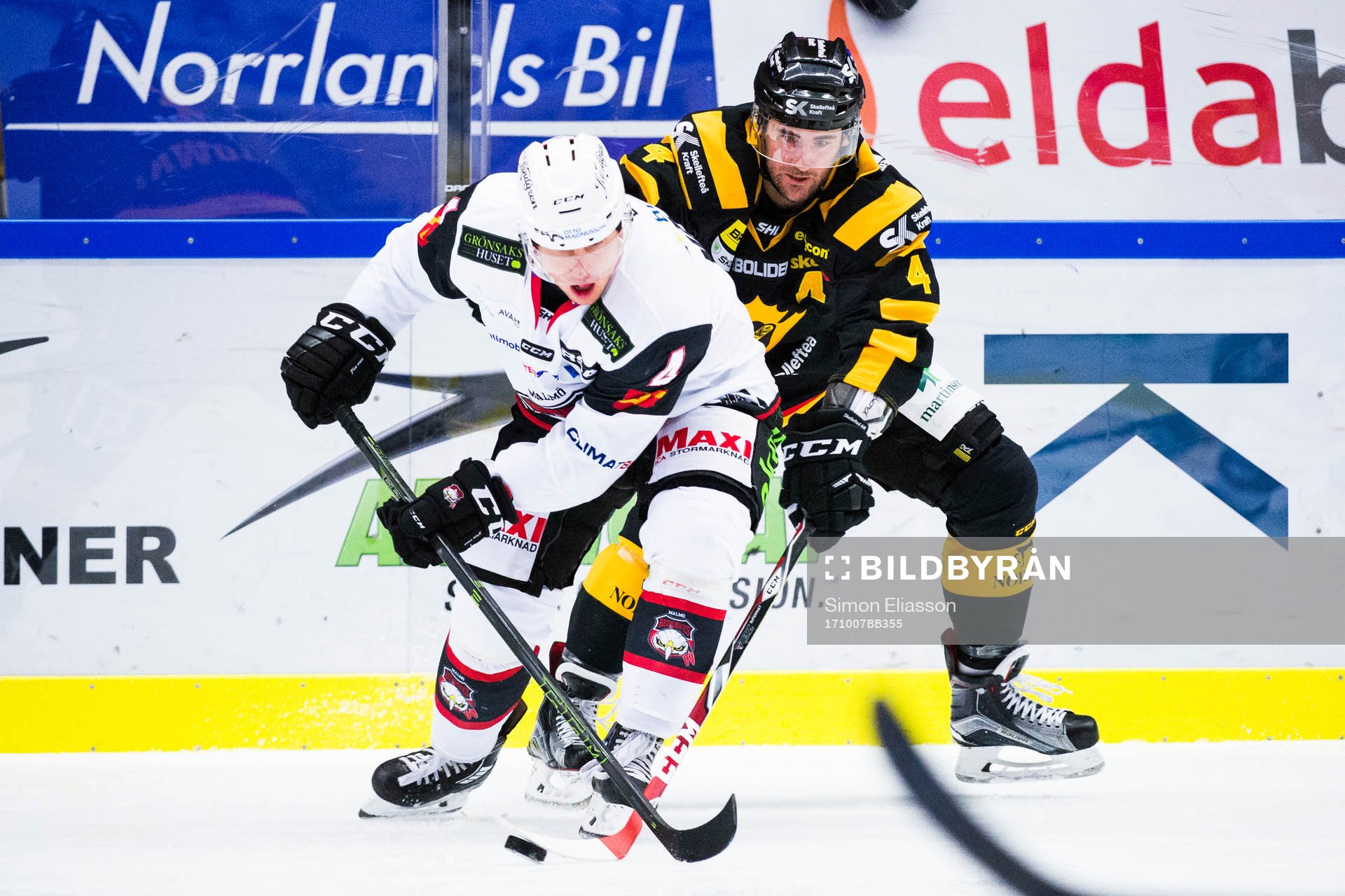 Malmö Redhawks Tuukka Mäntylä och Skellefteås Bud