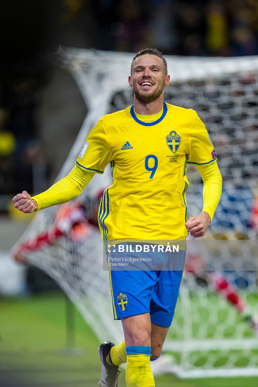 Sveriges Marcus Berg jublar